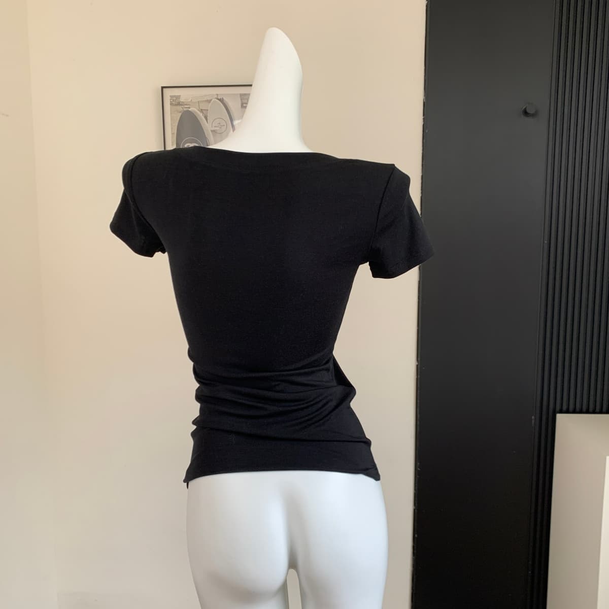 yolo shop 우유 피부 가면 t 대 u 칼라 순수한 욕망 허리 수축 슬림해 보이는 모달 긍정적 인 어깨 티셔츠 반팔 맨위 상세 이미지 11