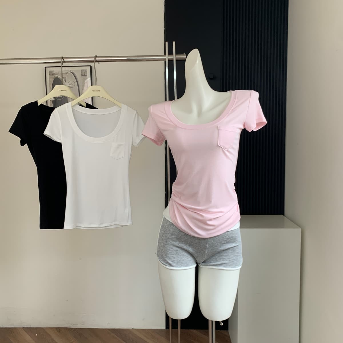 yolo shop 우유 피부 가면 t 대 u 칼라 순수한 욕망 허리 수축 슬림해 보이는 모달 긍정적 인 어깨 티셔츠 반팔 맨위 상세 이미지 13