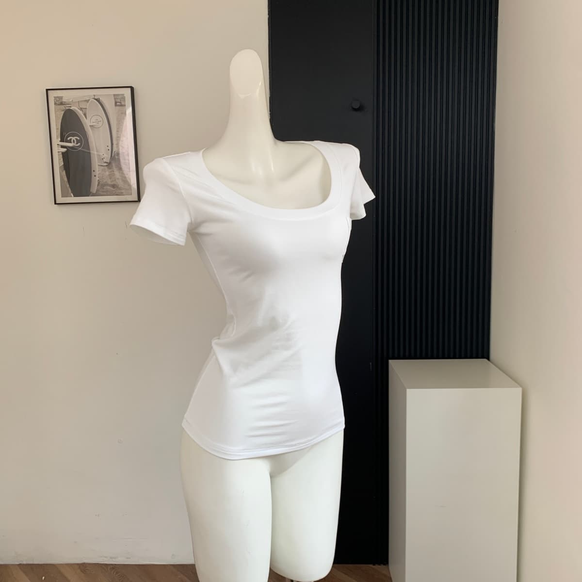 yolo shop 우유 피부 가면 t 대 u 칼라 순수한 욕망 허리 수축 슬림해 보이는 모달 긍정적 인 어깨 티셔츠 반팔 맨위 상세 이미지 15
