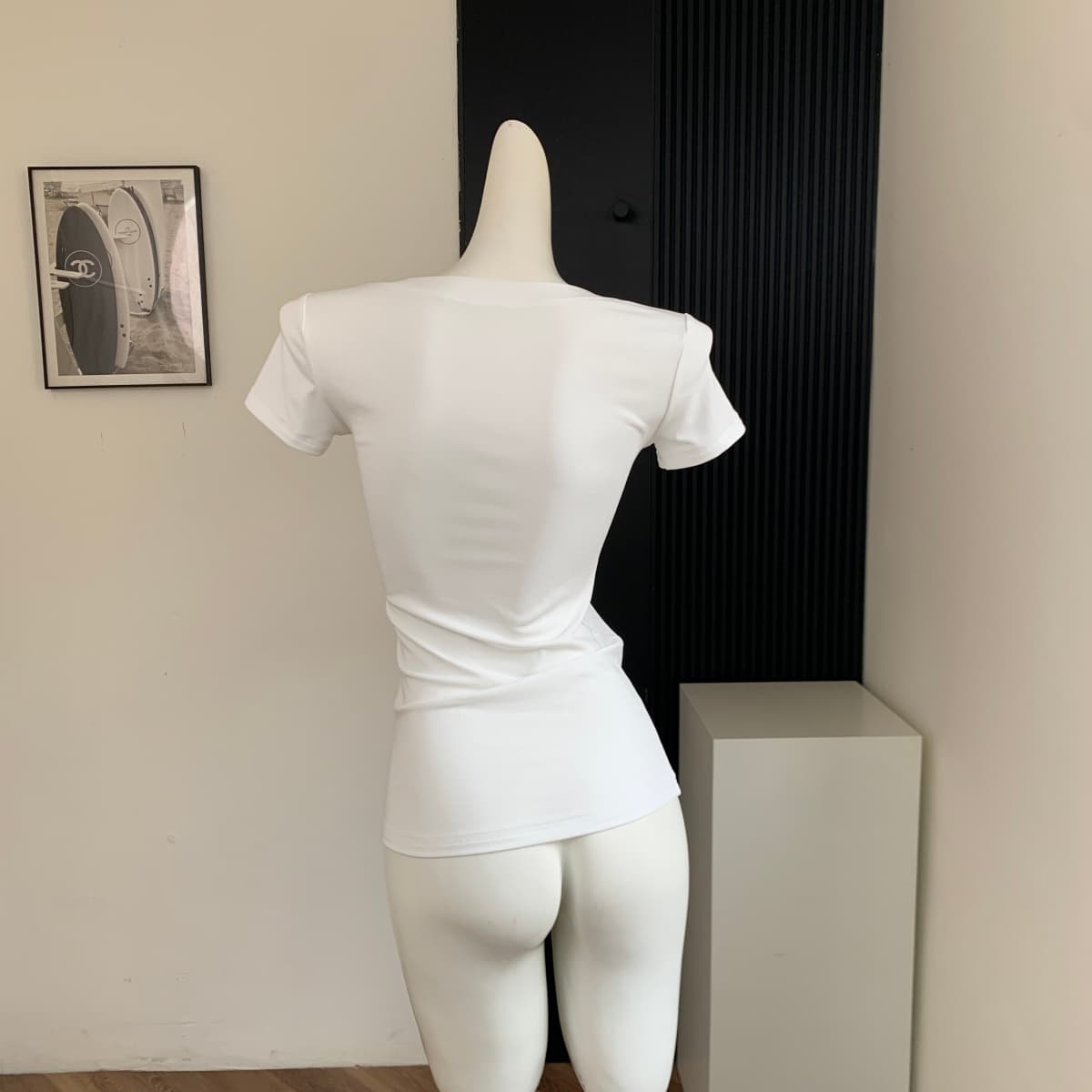 yolo shop 우유 피부 가면 t 대 u 칼라 순수한 욕망 허리 수축 슬림해 보이는 모달 긍정적 인 어깨 티셔츠 반팔 맨위 상세 이미지 16