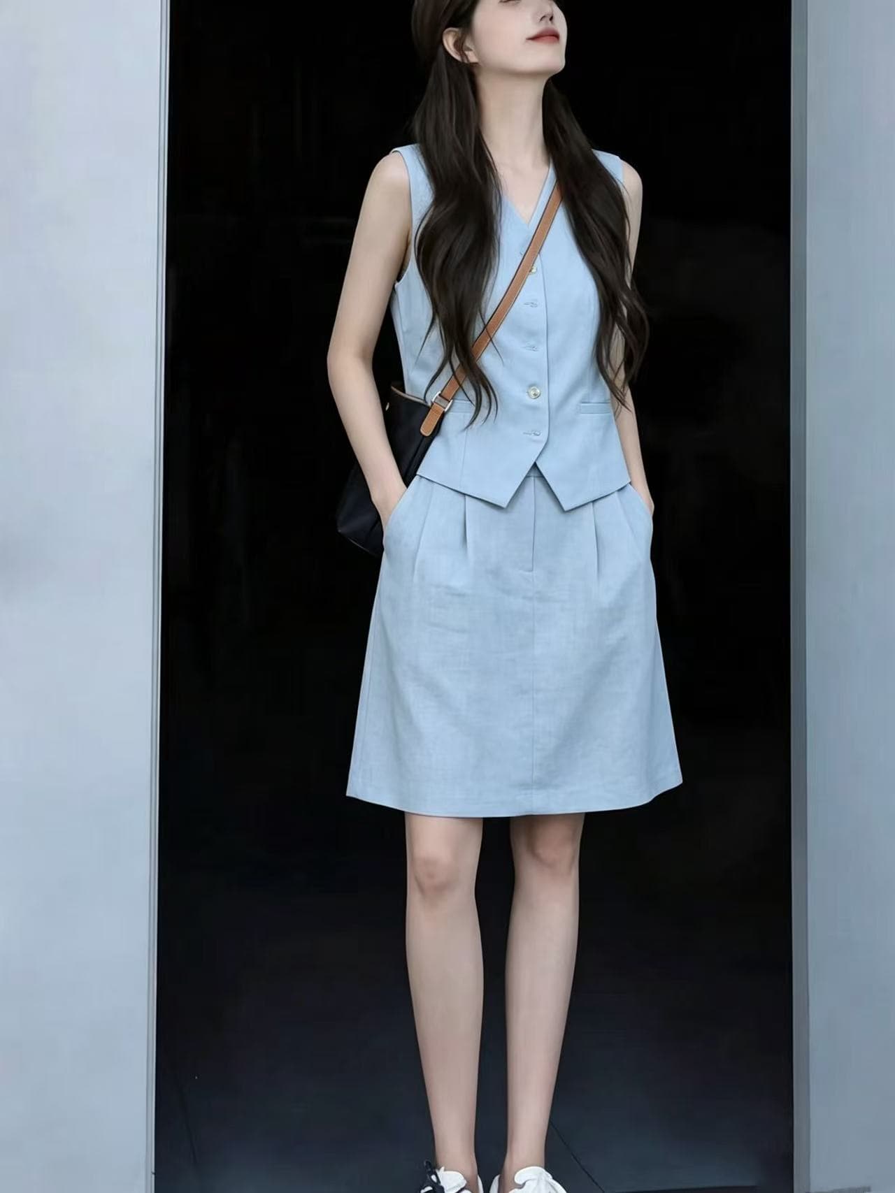 오래된 돈 바람 블루 회색 베스트 세트 여성 여름 새로운 세련된 품격 쇼트 스타일 민소매 조끼 반신 스커트 두 조각 상세 이미지 1
