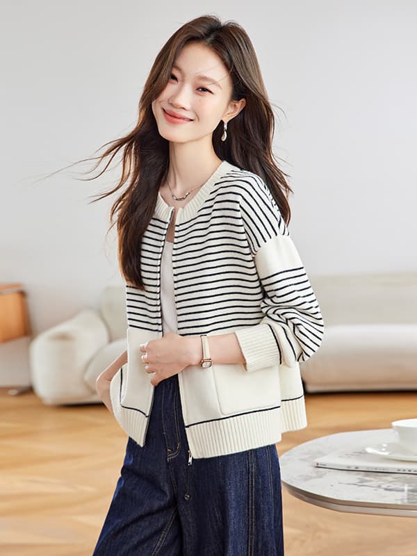 이른 가을 작은 샤넬 스타일 스트라이프 니트 오픈 가디건 여성 봄 가을 외부 가져 가라. 루즈핏 캐주얼 폭발 지퍼 스웨터 코트 맨위 상세 이미지 4