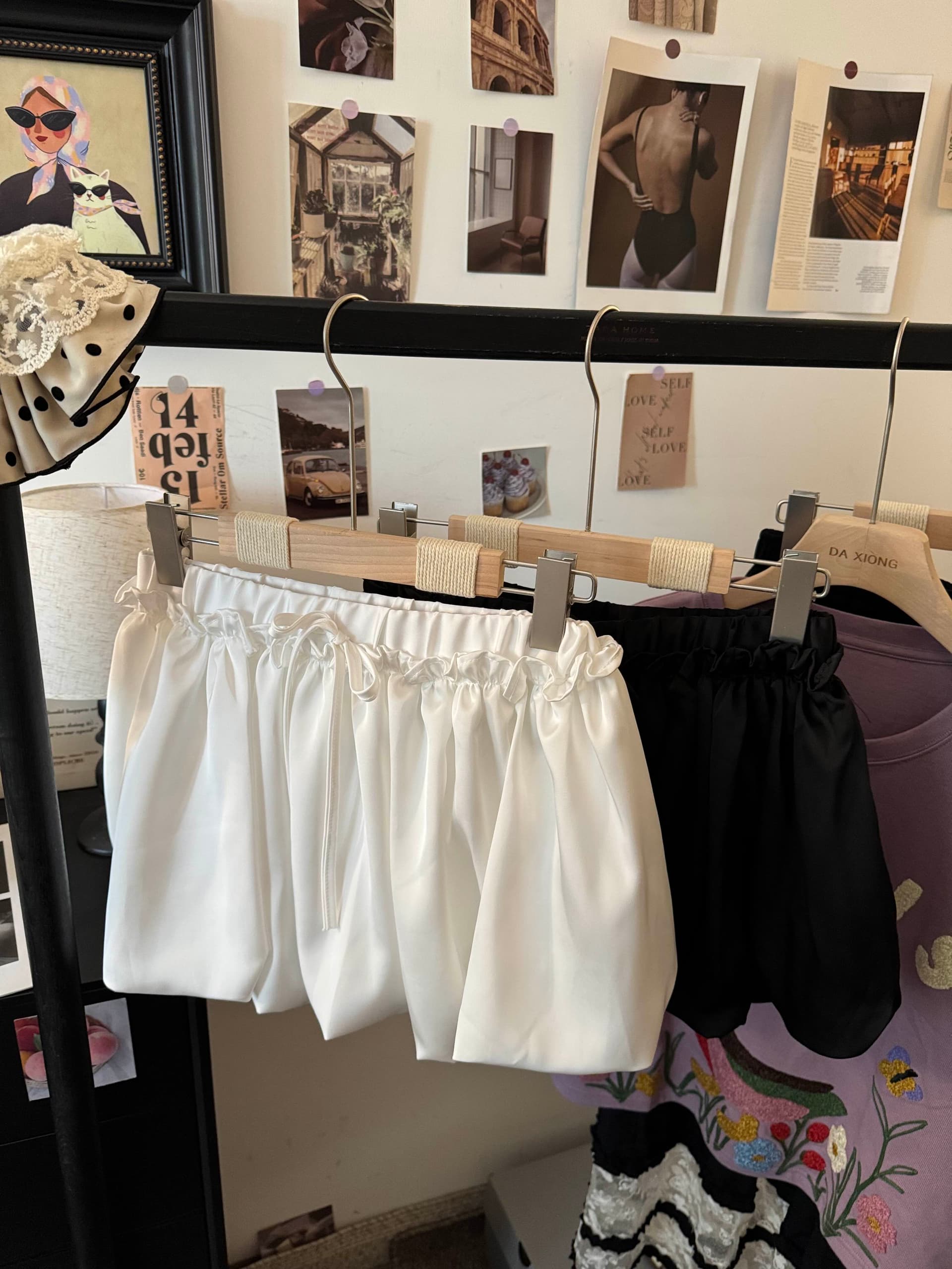 실사 여름 새로운 한 부서 chic 아세트산 광택 꽃밭 반신 스커트 프릴 레이스업 노출 방지 미니 스커트 상세 이미지 9