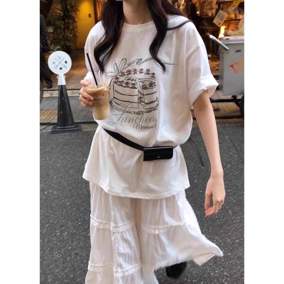 한 부서 순면 기본 셔츠 여름 새로운 느긋한 루즈핏 케이크 프린트 라운드 넥 반팔 빅 사이즈 여성 의류 티셔츠