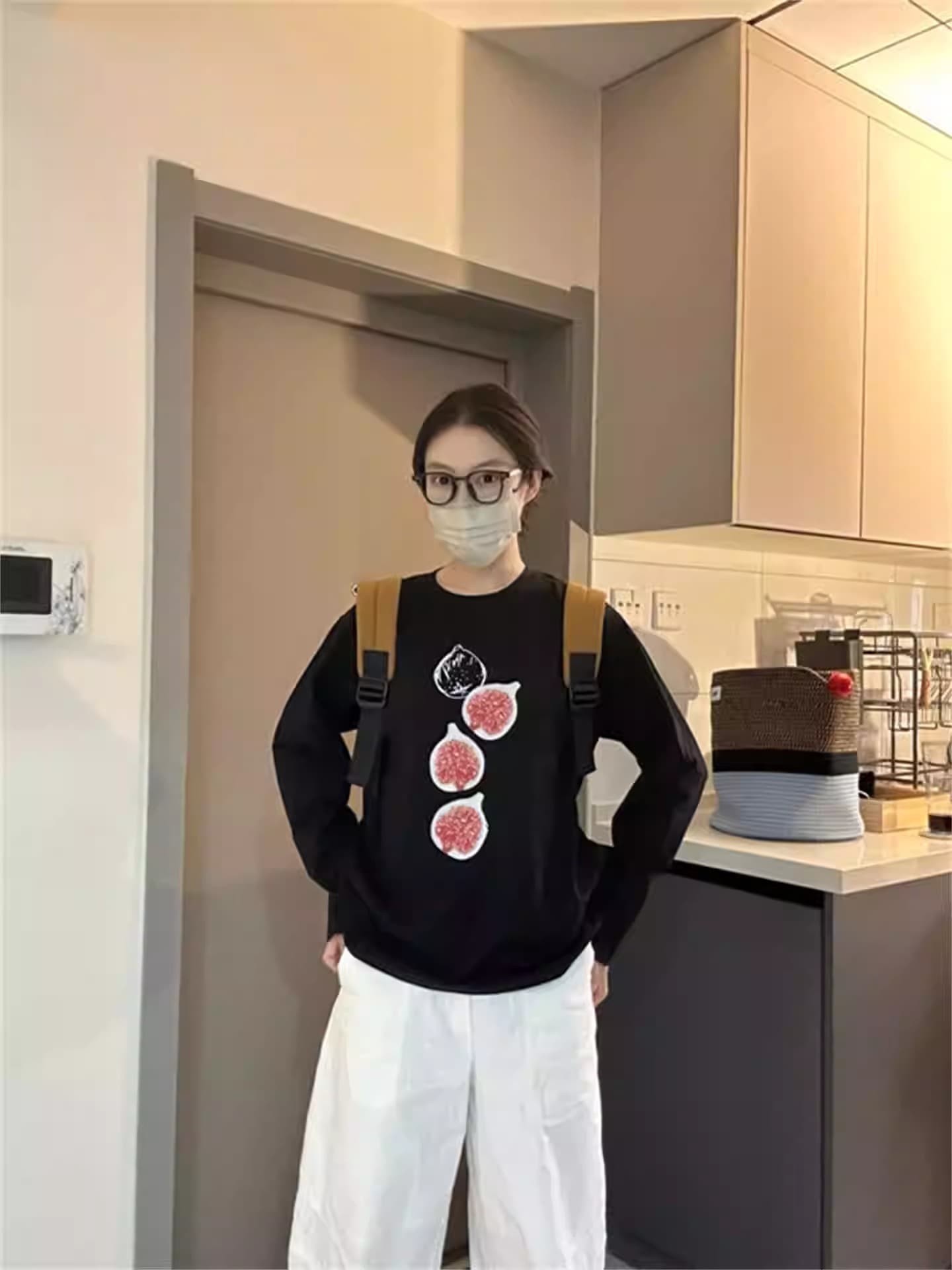 가을 의상 긴팔 티셔츠 여성 루즈핏 맨위 프린트 상세 이미지 3