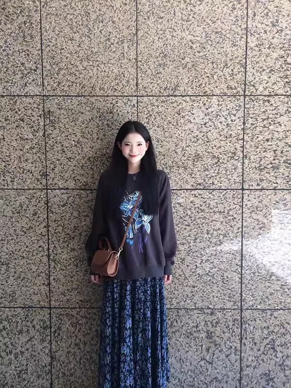 경관 그림 정가 후아 면 복합 얇은 스타일 310g 털이 있는 400g 가을 겨울 의류 라운드 넥 후드티 여성 프린트 국경 간 이미지 3