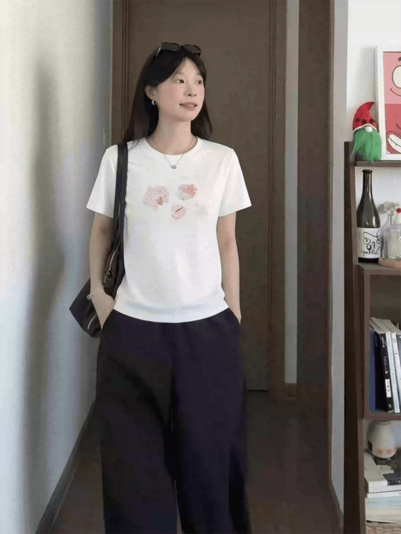 2026 한국 새로운 순면 220 그램 92 면 8 암모니아 Lun 긍정적 인 어깨 반팔 티셔츠 여성 프린트 상세 이미지 4
