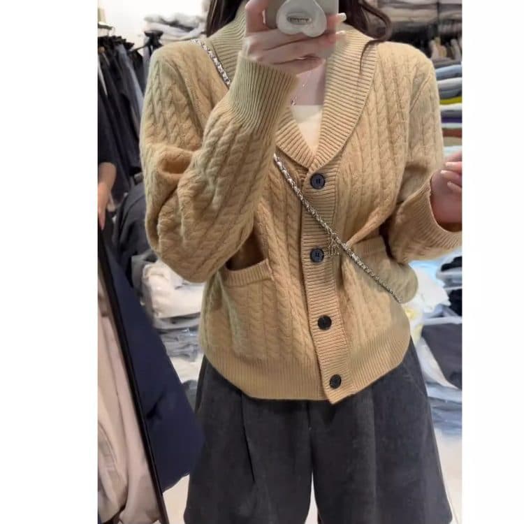 카키 색 폴로 칼라 꽈배기 스웨터 오픈 가디건 여성 코트 겨울 한 부서 착용 가져 가라. 루즈핏 느긋한 고급 센스 니트 스웨터 상세 이미지 4