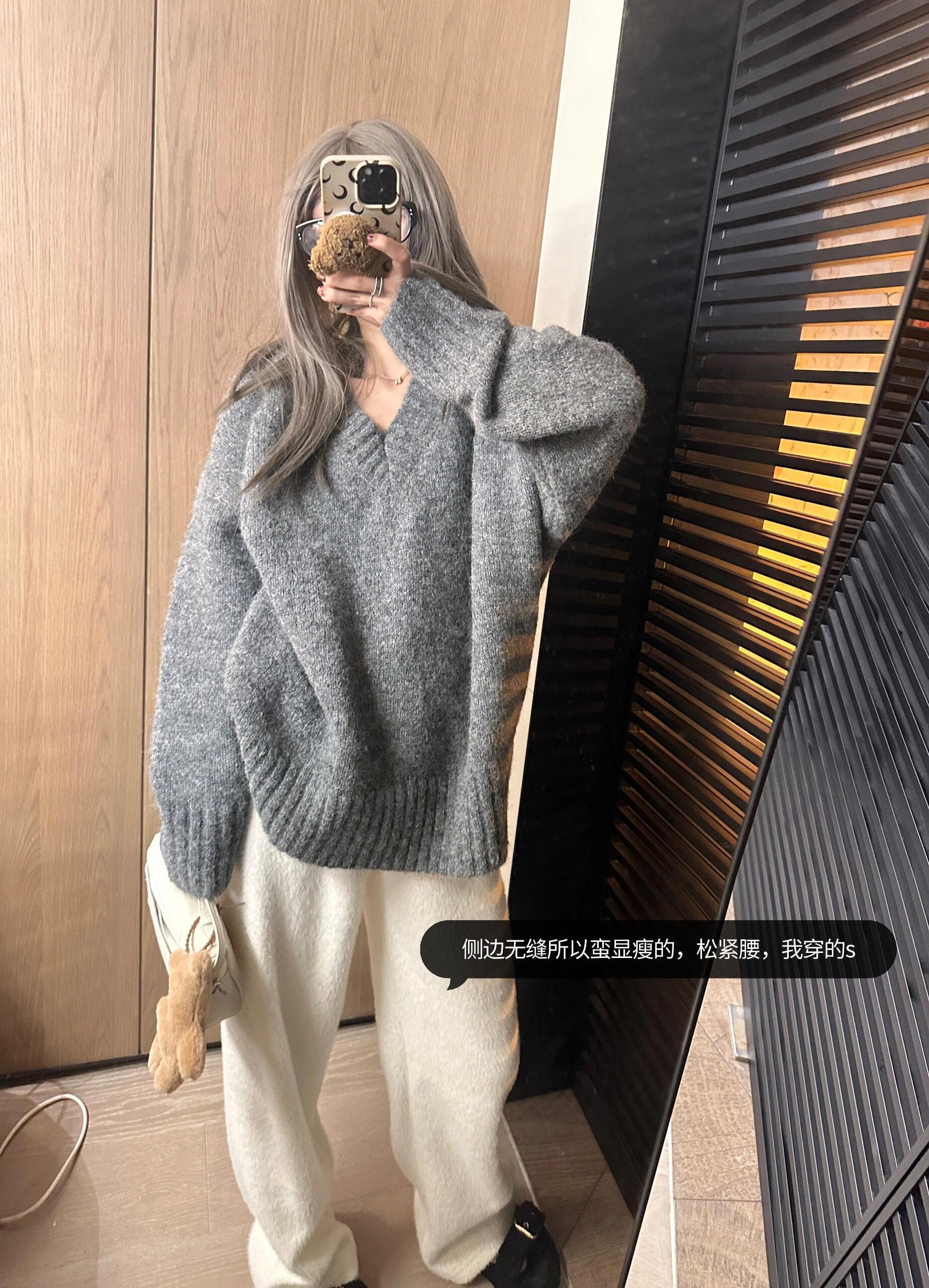 느긋한 바람 혼합 색상 V넥 루즈핏 레트로 외출용 인사이드 가져 가라. oversize 두꺼운 풀오버 만나는 스웨터 여자 가을 겨울 상세 이미지 1