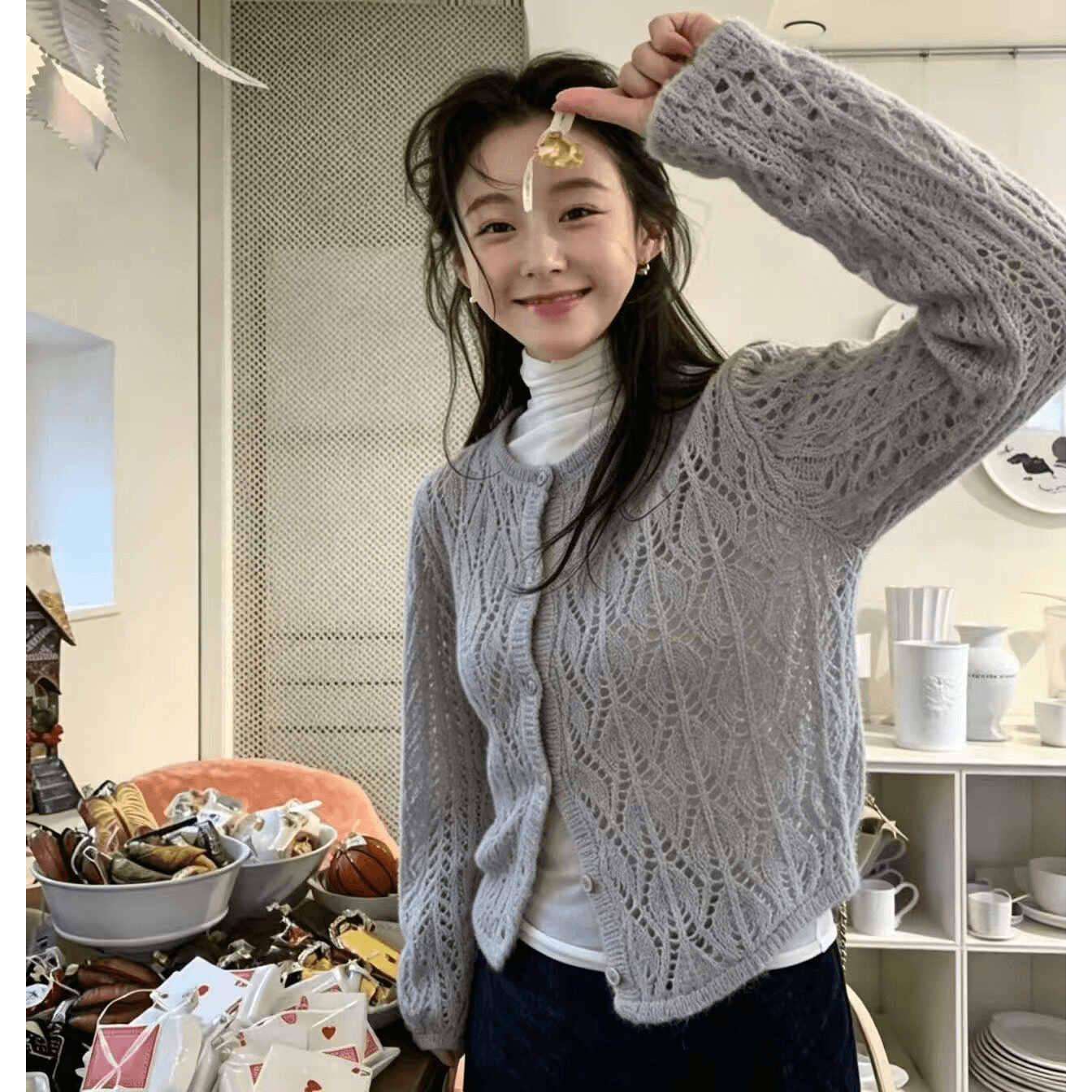 한국 동대문 2026 가을 새로운 프랑스식 부드러운 느긋한 홀로우 아웃 쇼트 스타일 모헤어 오픈 가디건 맨위 트렌디 이미지 6
