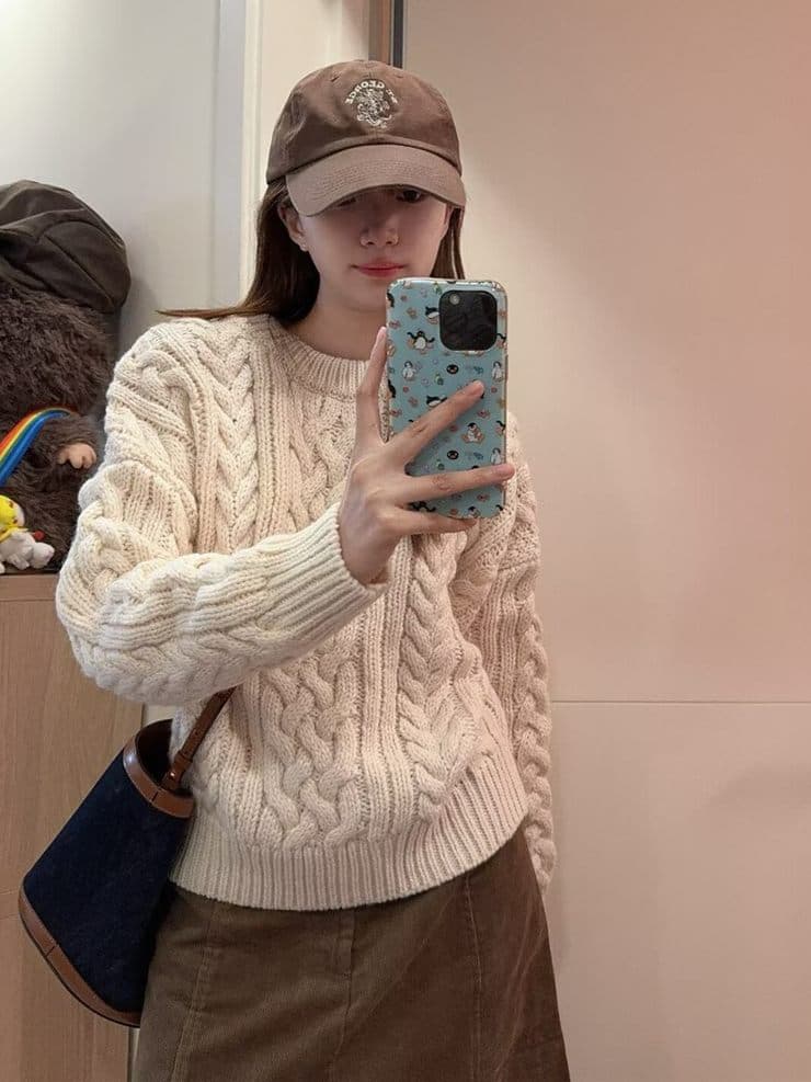 일본식 레트로 두꺼운 선 꽈배기 풀오버 스웨터 여자 가을 겨울철 루즈핏 느긋한 고급 센스 인사이드 가져 가라. 만나는 니트 스웨터