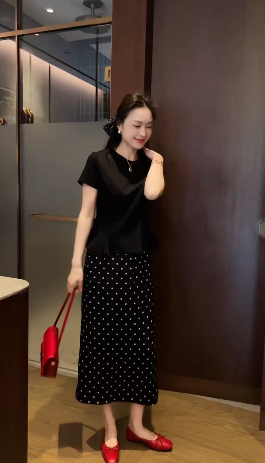 모달 섬유 편안함 부드럽다 단색 루즈핏 라운드 넥 반팔 세트 상세 이미지 2