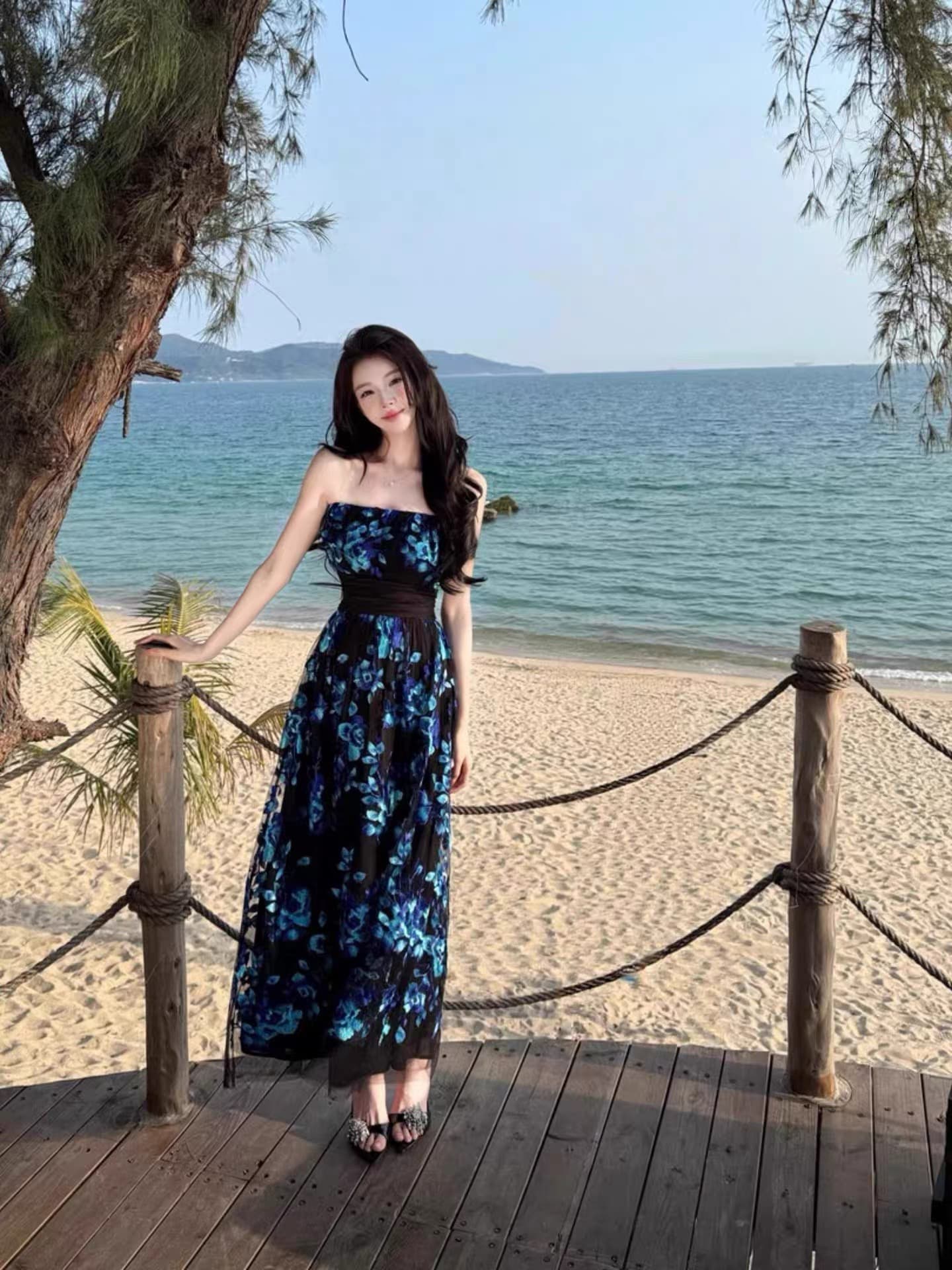 프랑스식 파란색 꽃무늬 망사 튜브탑 여성 드레스 여름 해변가 휴가 바람 품격 허리 수축 생일 길다 치마 이미지 4