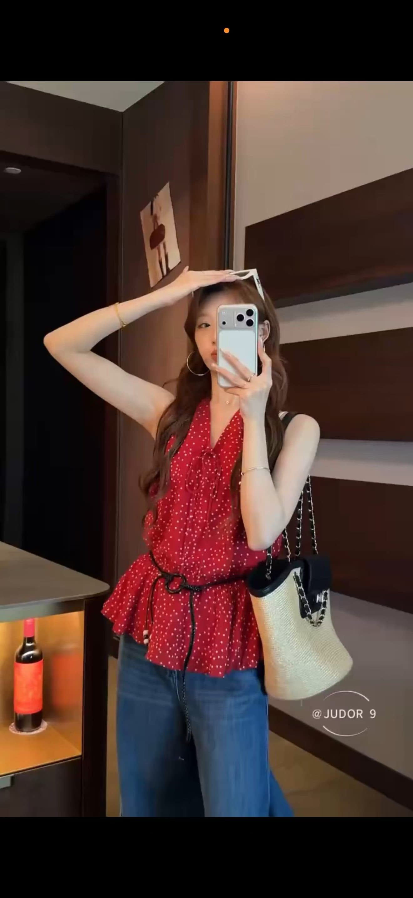 여름 외국 가스 연령 감소 V넥 셔츠 레트로 배색 도트 무늬 작은 셔츠 슬림해 보이는 쉬폰 캐미솔 상세 이미지 3