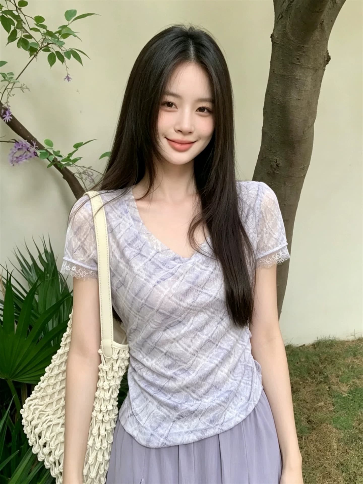 2026 년 여름 새로운 루즈핏 맨위 디자인 센스 작은 대중 고급 센스 레이스 자수 반팔 티셔츠 여성 상세 이미지 1