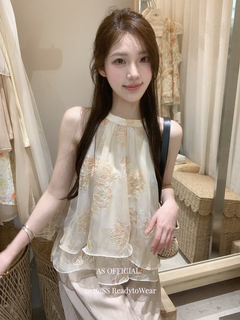 2026 여름 한 부서 순수한 욕망 분위기 센스 자카드 자수 행침 목 작은 셔츠 민소매 루즈핏 오프숄더 맨위 여성 이미지 3
