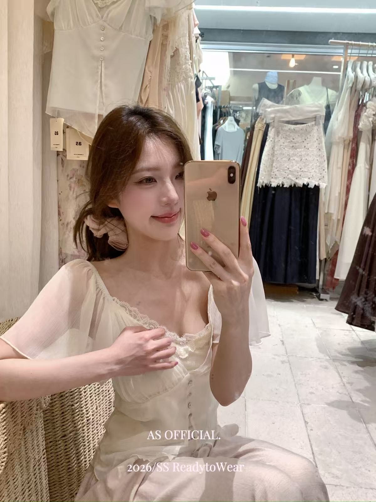 프랑스식 낭만주의 바람 레이스 측면 페이크 레이어드 V넥 반팔 시폰 셔츠 여성 여름 화이트 몸매 가꾸기 레이스 쉬폰 작은 셔츠 상세 이미지 2