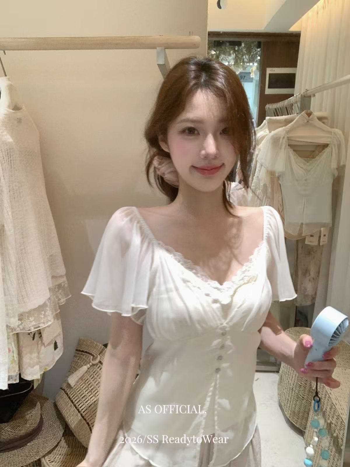 프랑스식 낭만주의 바람 레이스 측면 페이크 레이어드 V넥 반팔 시폰 셔츠 여성 여름 화이트 몸매 가꾸기 레이스 쉬폰 작은 셔츠 상세 이미지 4