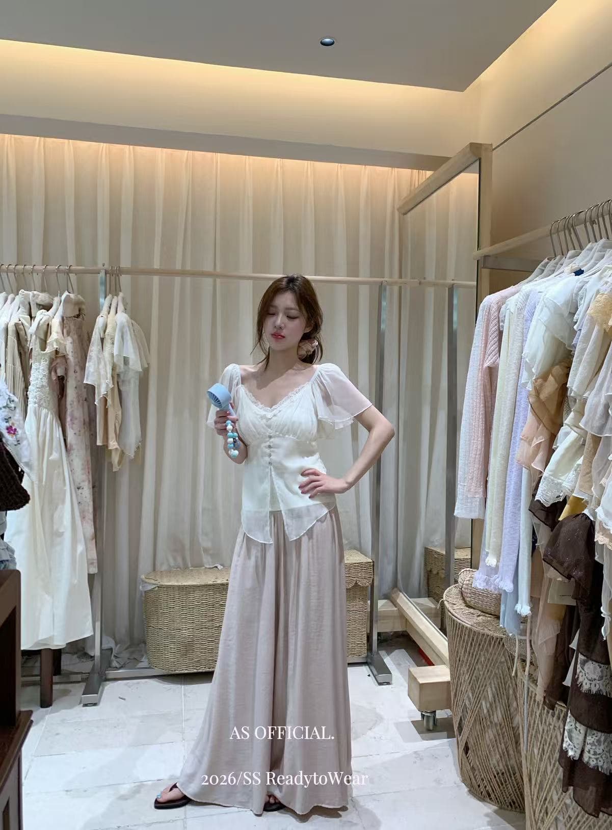 프랑스식 낭만주의 바람 레이스 측면 페이크 레이어드 V넥 반팔 시폰 셔츠 여성 여름 화이트 몸매 가꾸기 레이스 쉬폰 작은 셔츠 상세 이미지 5