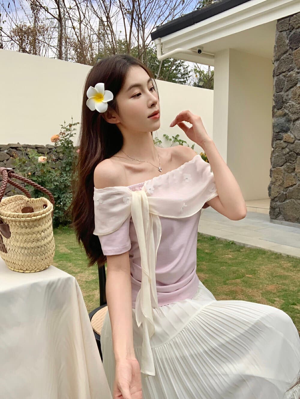 26 여름 새로운 레이스업 고급 센스 꽃 비즈 박기 스트랩 가볍게 보라색 반팔 오프숄더 프릴 칼라 맨위 이미지 2