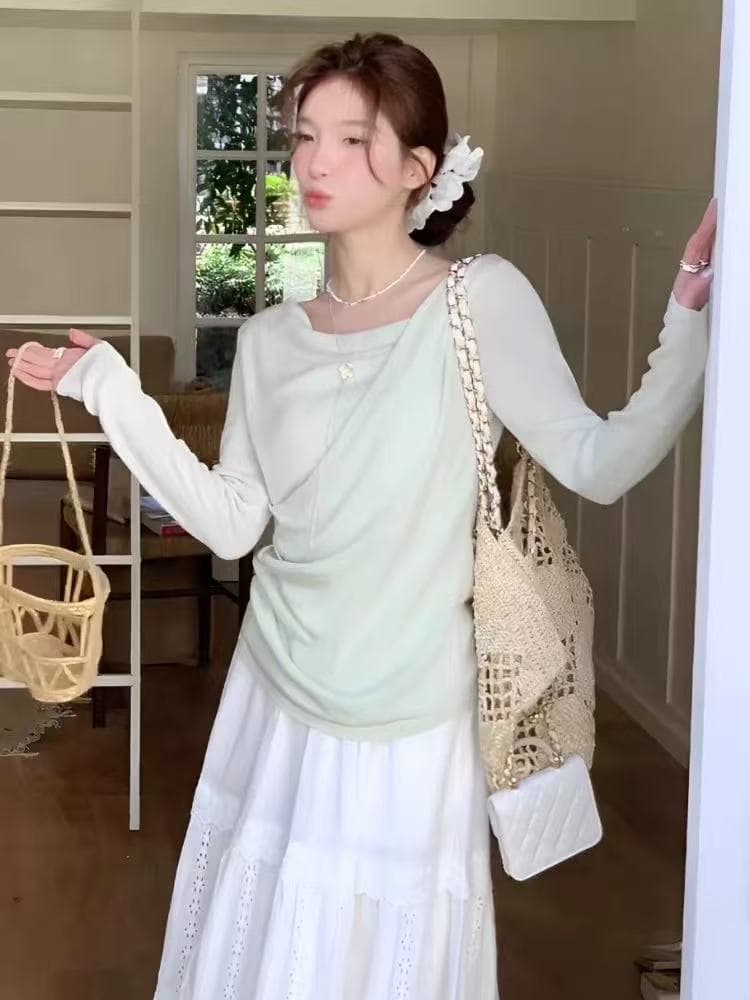 여름 새로운 고유 한 Chic 몸매 가꾸기 만나는 오프숄더 맨위 부드러운 바람 흔들다 칼라 주름 긴팔 티셔츠 여성 상세 이미지 2