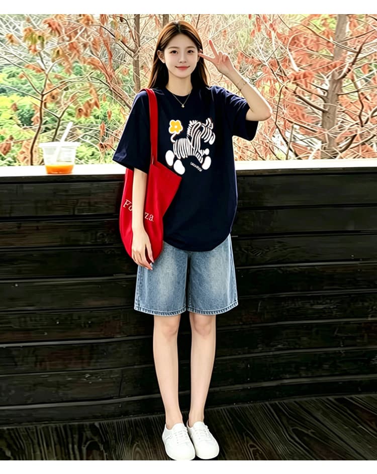 회색 느긋한 바람 느슨함 패션 품격 디자인 센스 프린트 티셔츠 맨위 수 있습니다. 조정 데님 오부 바지 상세 이미지 15