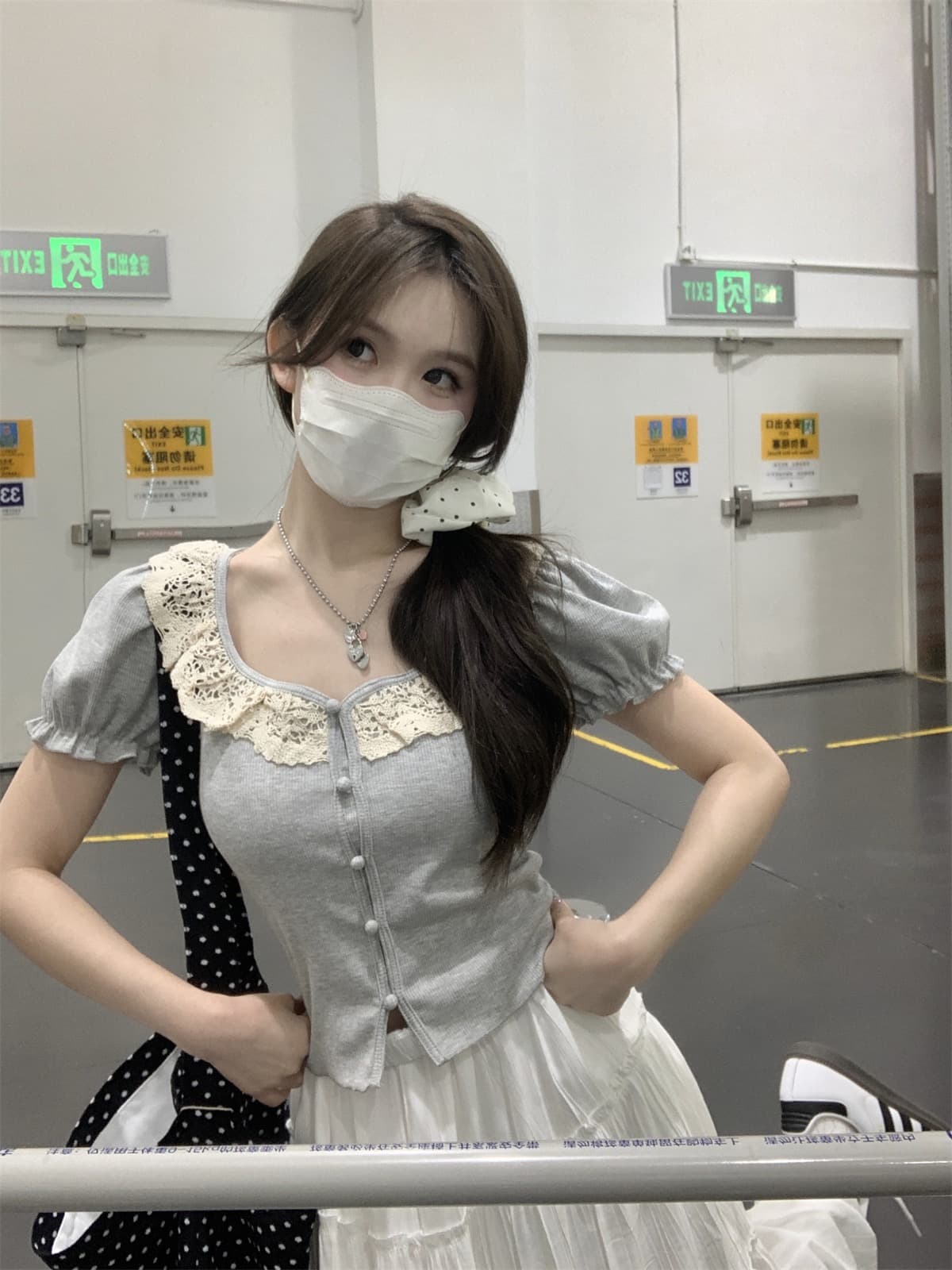 순수한 욕망 달콤함 다용도 몸매 가꾸기 레이스 패치워크 작은 대중 슬림해 보이는 쇼트 스타일 맨위 상세 이미지 1