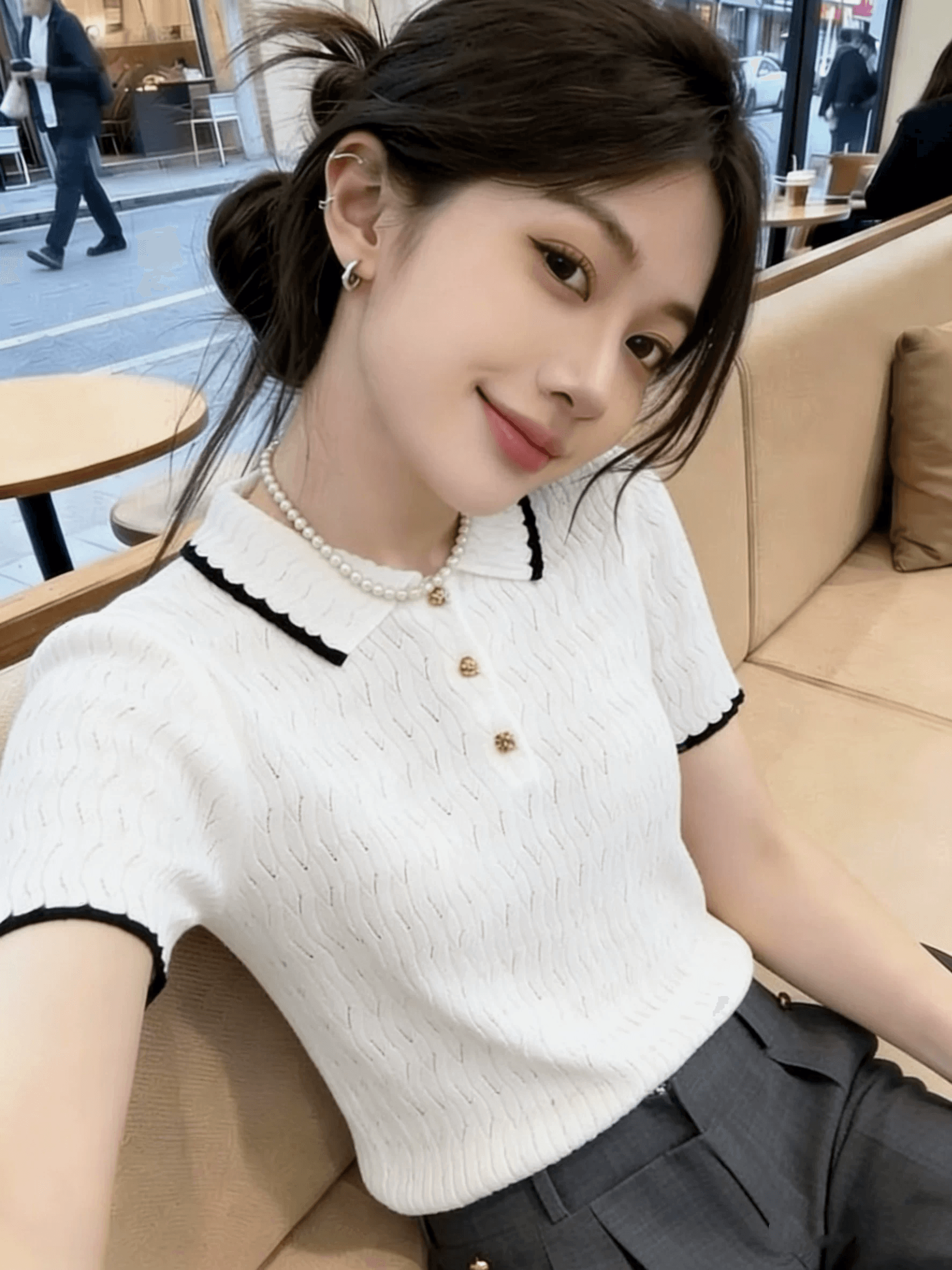 한 부서 작은 대중 배색 측면 POLO 칼라 반팔 니트 스웨터 여성 여름 새로운 슬림해 보이는 몸매 가꾸기 다용도 착용 잡아라. 의류 이미지 4