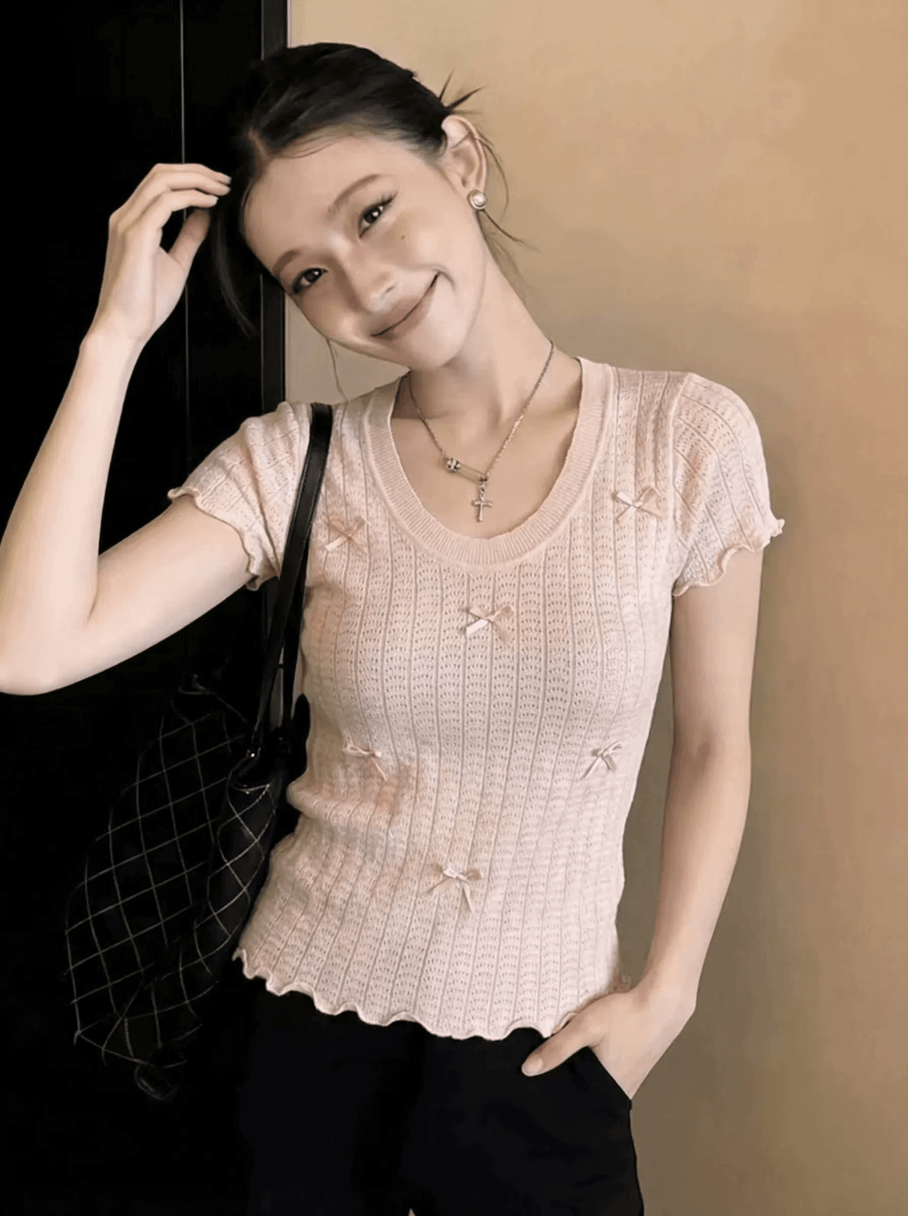 여름 새로운 달콤한 스타일 핑크색 나비 매듭 니트 반팔 티셔츠 여성 몸매 가꾸기 슬림해 보이는 디자인 센스 다용도 맨위