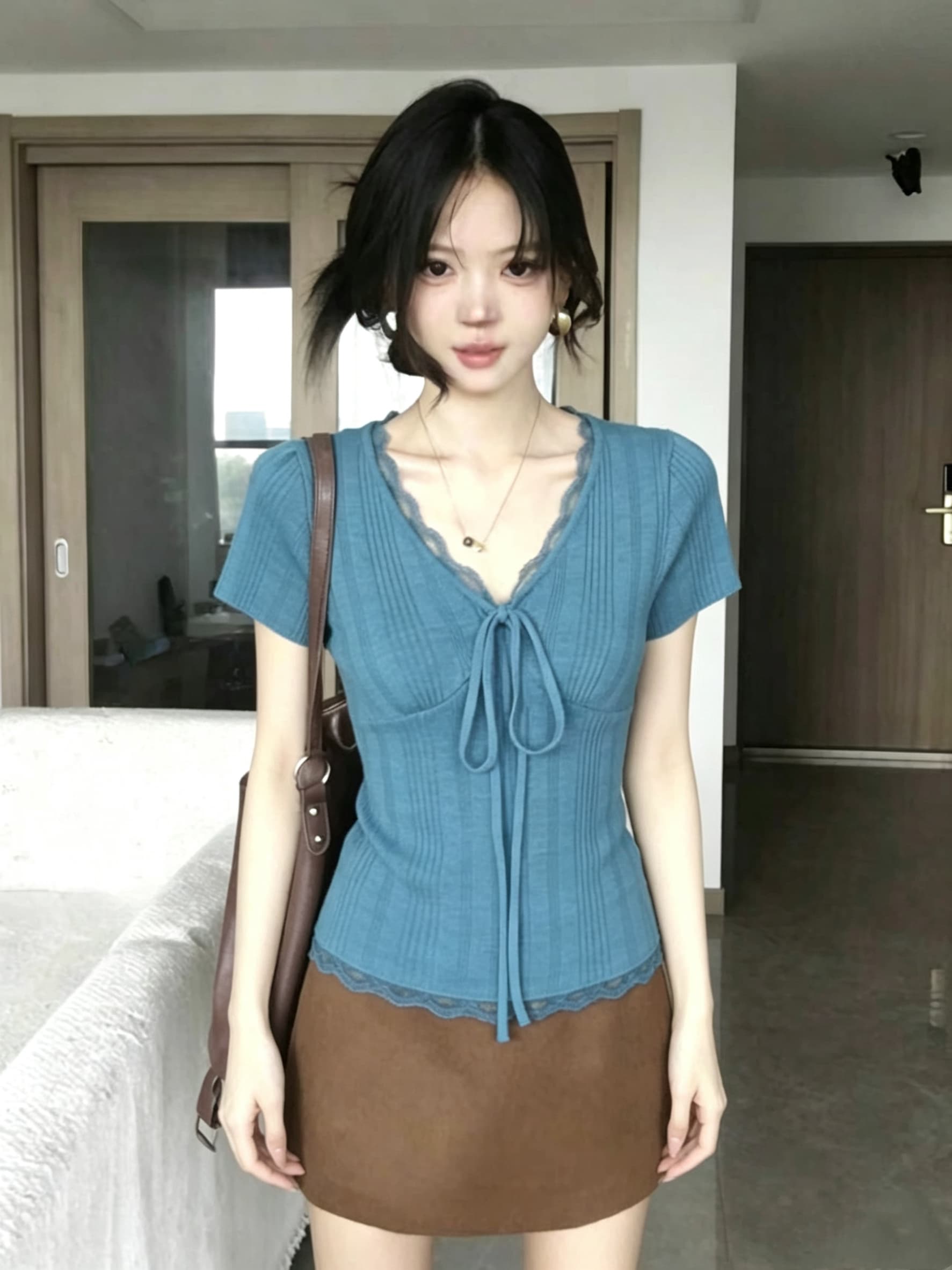 한 부서 파란색 V넥 레이스 레이스 긍정적 인 어깨 반팔 티셔츠 여성 여름 슈퍼 잘 생긴 몸매 가꾸기 슬림해 보이는 chic 작은 맨위 이미지 2