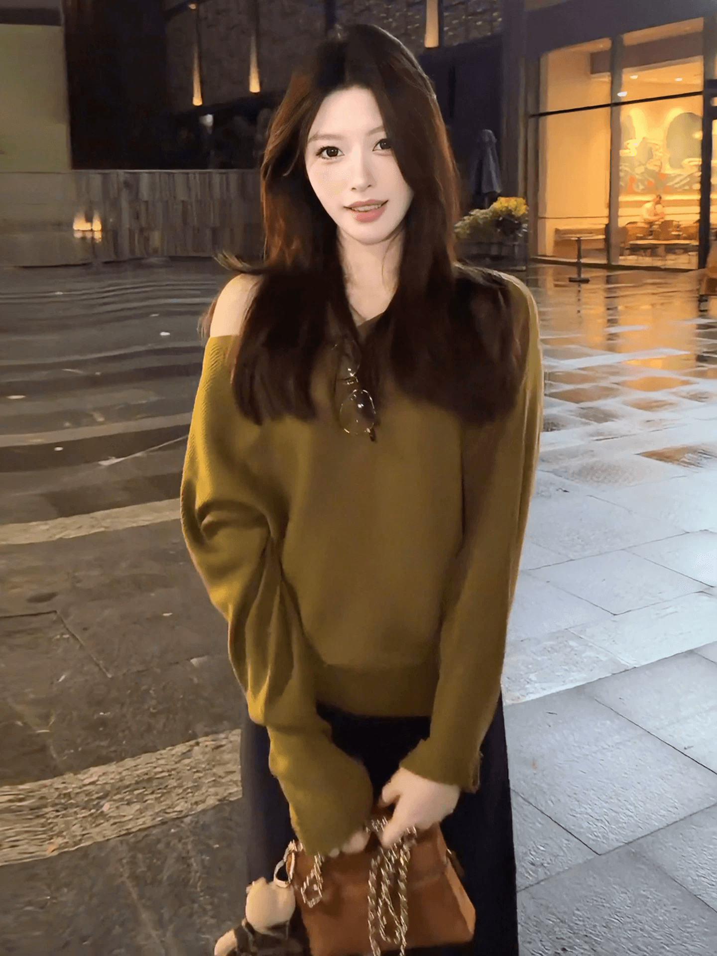 부드러운 느긋한 바람 비스듬한 어깨 오프숄더 니트 스웨터 여성 2026 가을 새로운 품격 슬림해 보이는 스웨터 오프숄더 맨위 상세 이미지 4