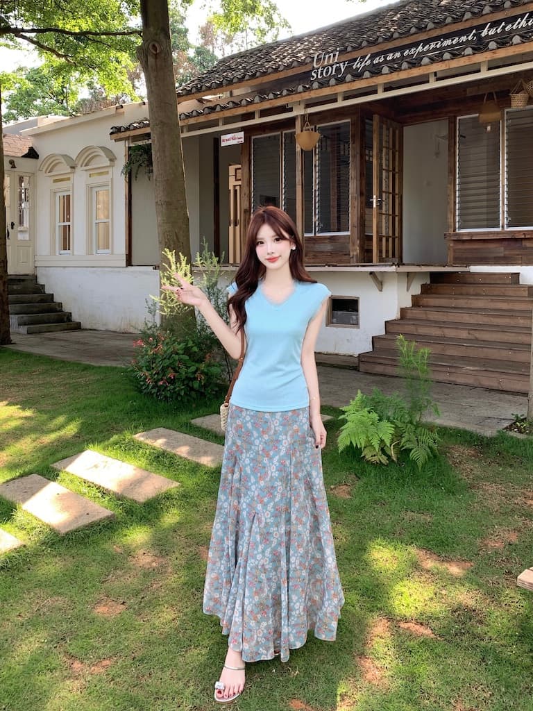 실사 2026 여름 새로운 그레이트 봐라. 프랑스식 레트로 하이웨이스트 한 마디 꽃무늬 반 스커트 파란색 V넥 반팔 맨위 상세 이미지 3
