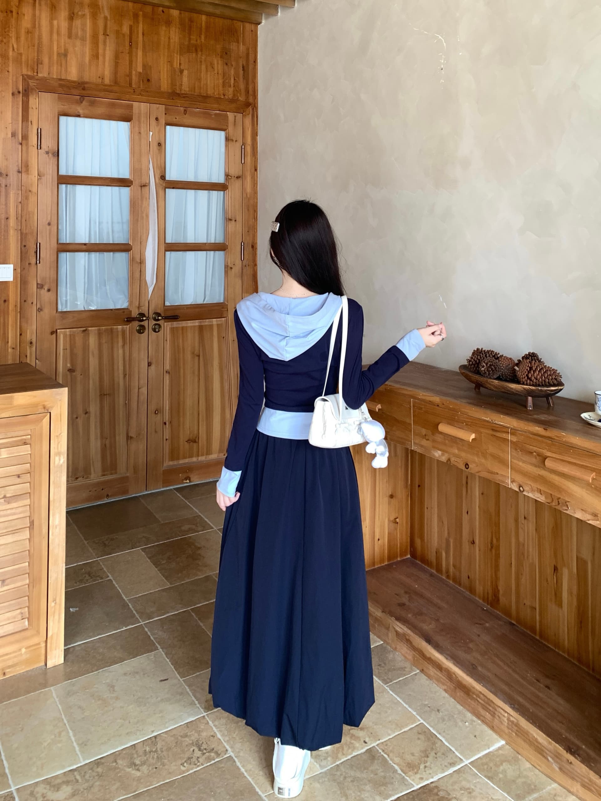 실사 빅 사이즈 가을과 겨울 패치워크 색상 후드 긴팔 맨위 허리밴드 해군 반신 롱 스커트 투피스 세트 이미지 5