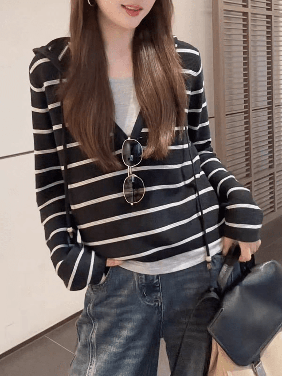 새로운 이른 가을 한 부서 작은 대중 루즈핏 캐주얼 여자 모자 셔츠 페이크 레이어드 후드 스트라이프 니트 스웨터 이미지 3