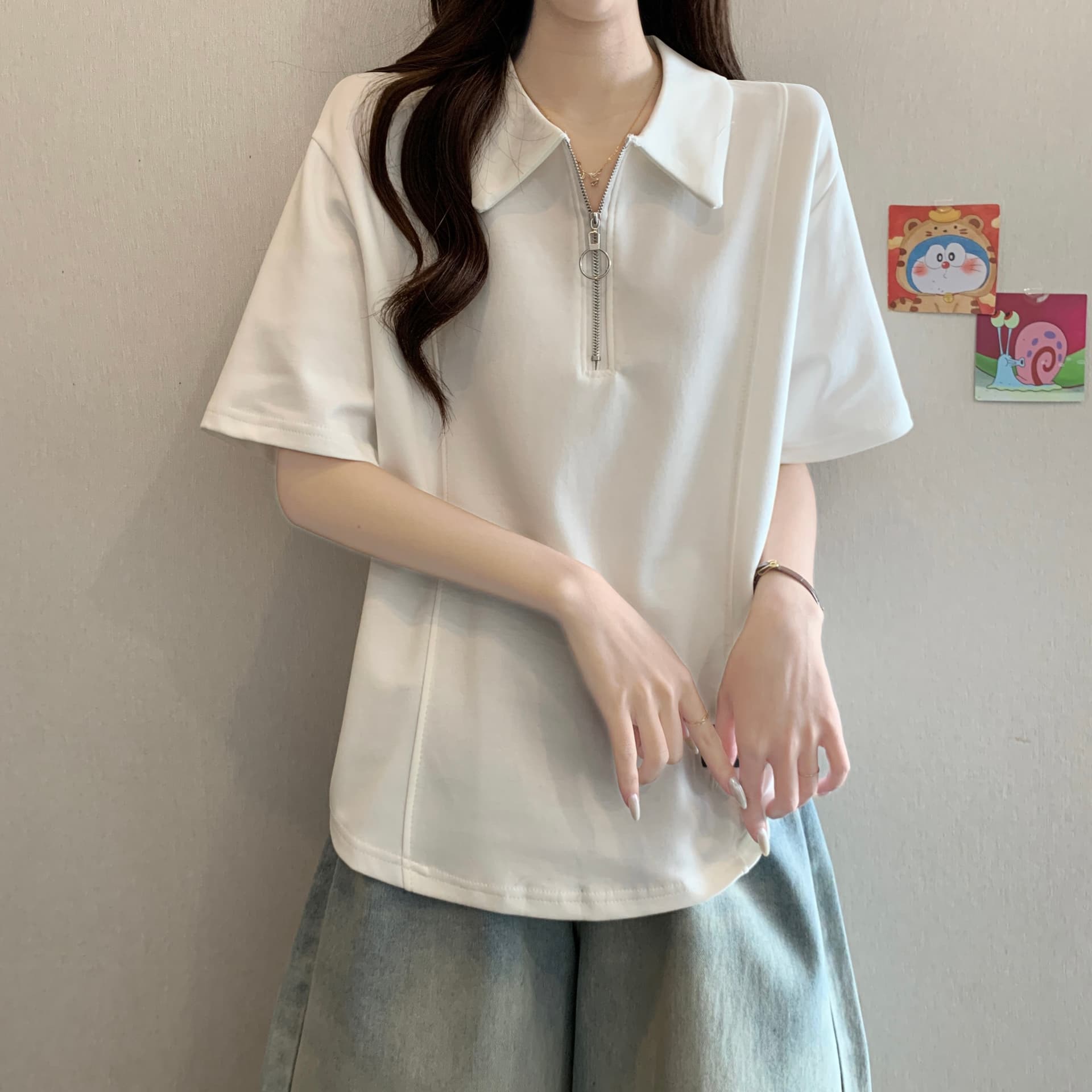 디자인 센스 POLO 칼라 하프 지퍼 긍정적 인 어깨 반팔 티셔츠 여성 여름 새로운 지방 mm 패션 캐주얼 슬림해 보이는 다용도 의류 상세 이미지 20