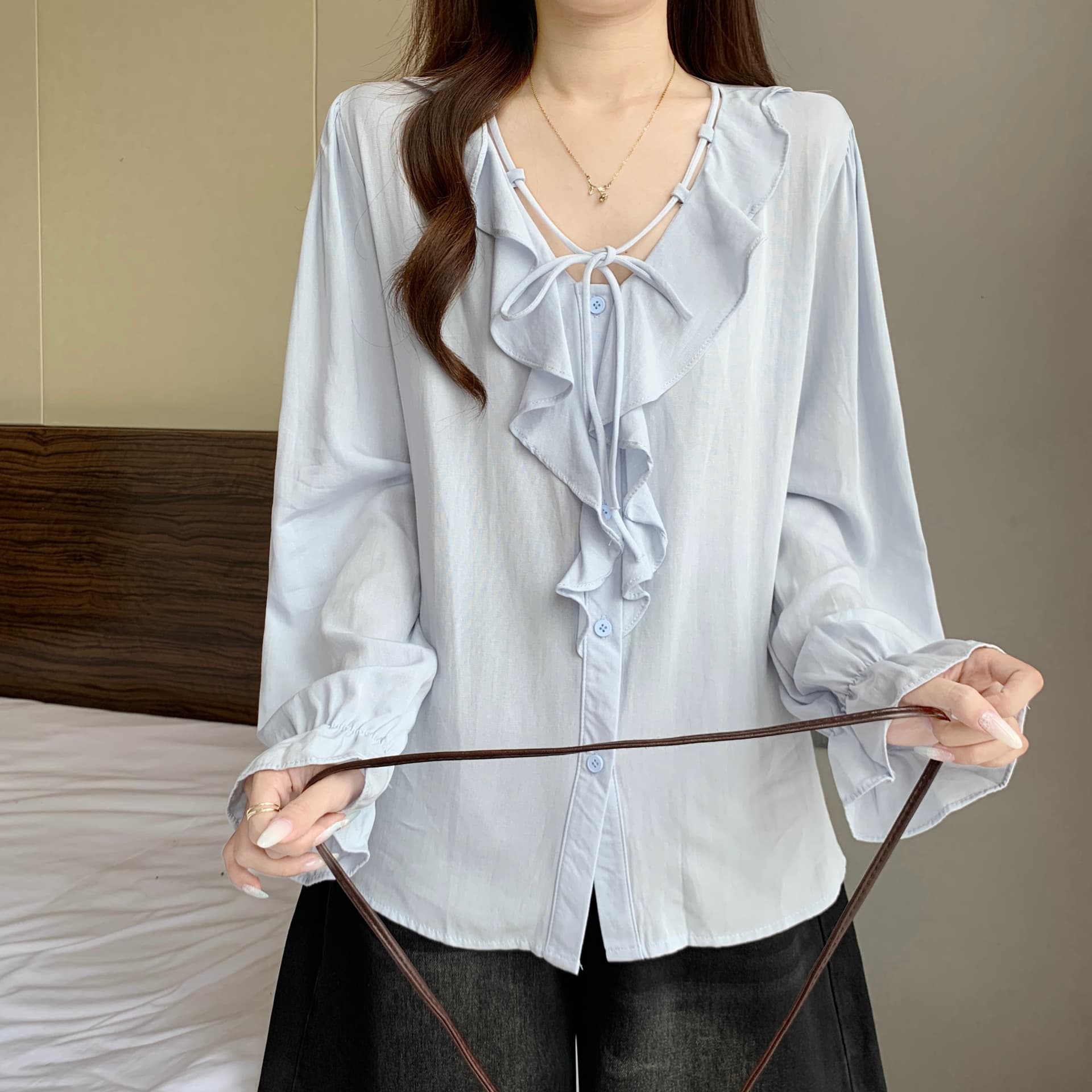 이른 가을 새로운 고급 센스 프릴 긍정적 인 어깨 긴팔 셔츠 2026 빅 사이즈 지방 mm 품격 슬림해 보이는 고유 한 맨위 상세 이미지 19