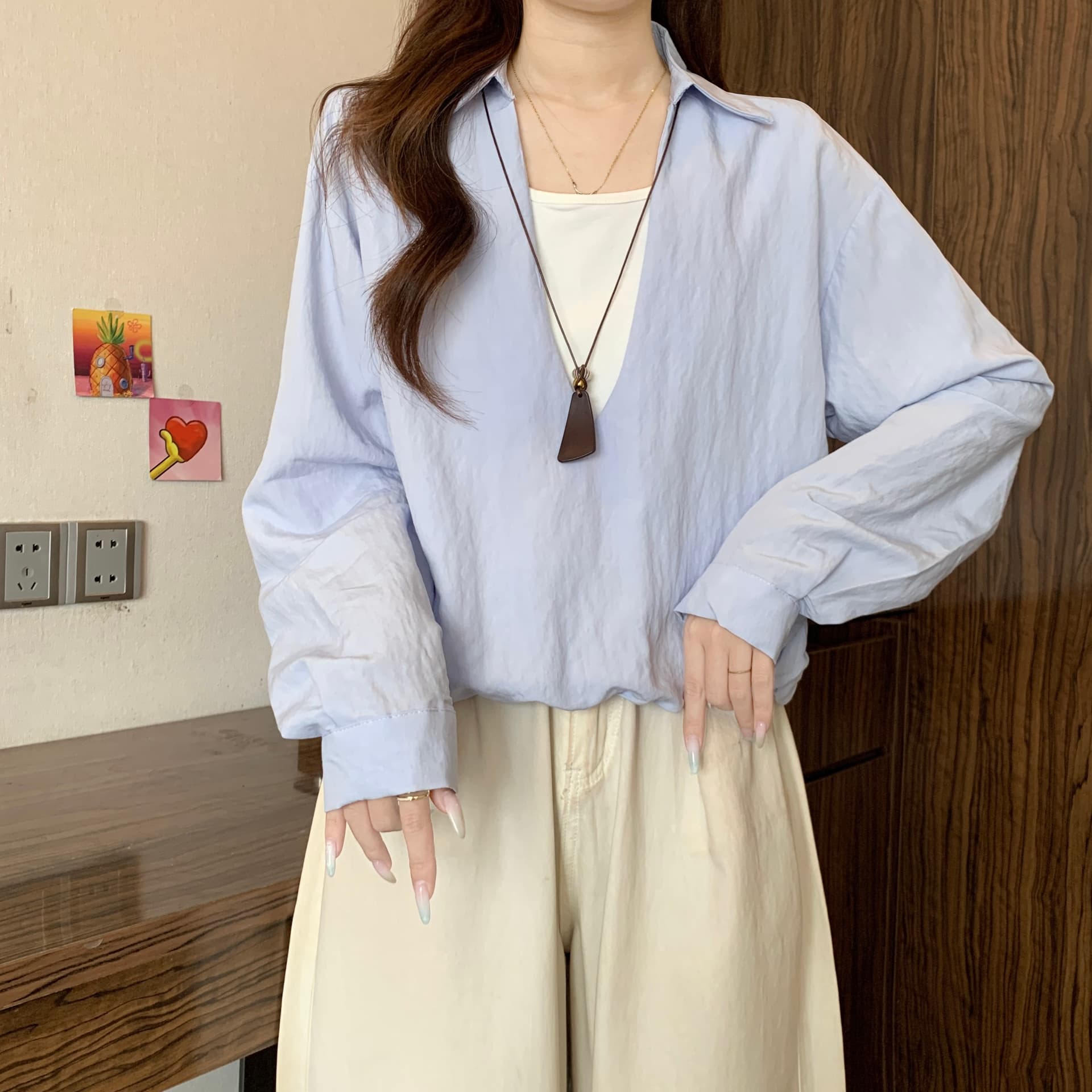 페이크 레이어드 배색 V넥 긍정적 인 어깨 긴팔 여성 셔츠 가을 새로운 지방 mm 디자인 센스 루즈핏 슬림해 보이는 다용도 맨위 상세 이미지 4