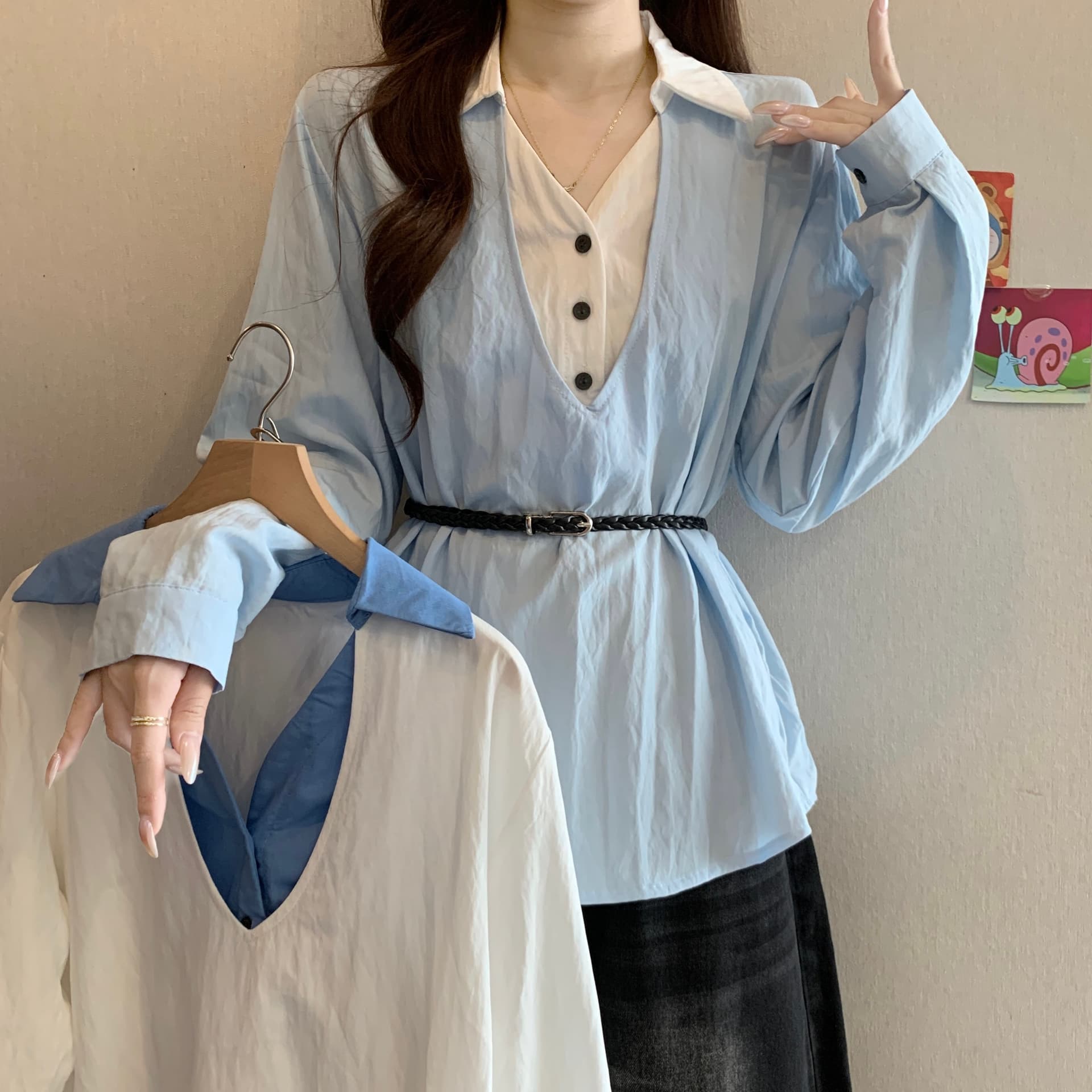 프랑스식 V넥 배색 페이크 레이어드 긍정적 인 어깨 여성 셔츠 가을 새로운 지방 mm 품격 허리 수축 슬림해 보이는 다용도 맨위 상세 이미지 1