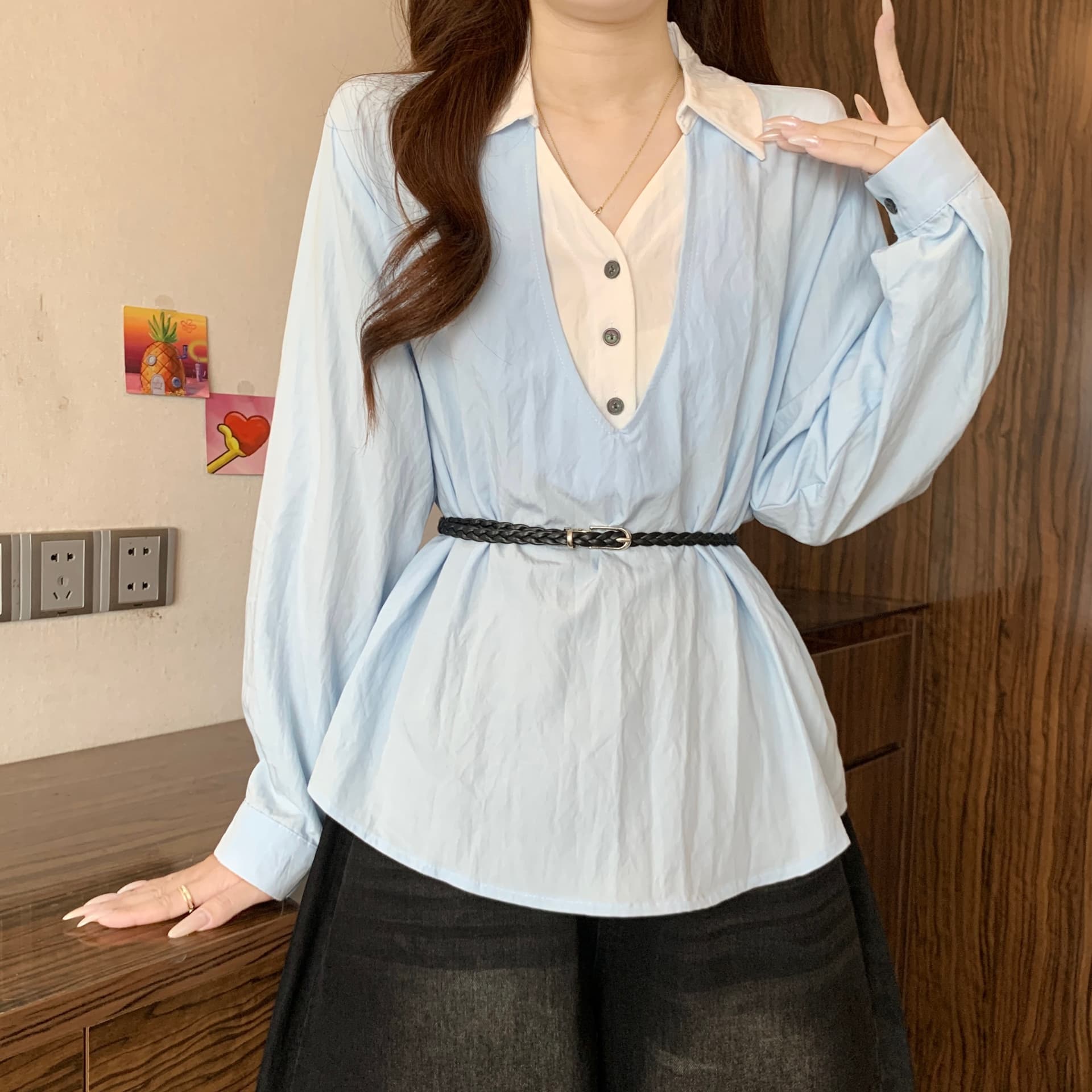 프랑스식 V넥 배색 페이크 레이어드 긍정적 인 어깨 여성 셔츠 가을 새로운 지방 mm 품격 허리 수축 슬림해 보이는 다용도 맨위 상세 이미지 5