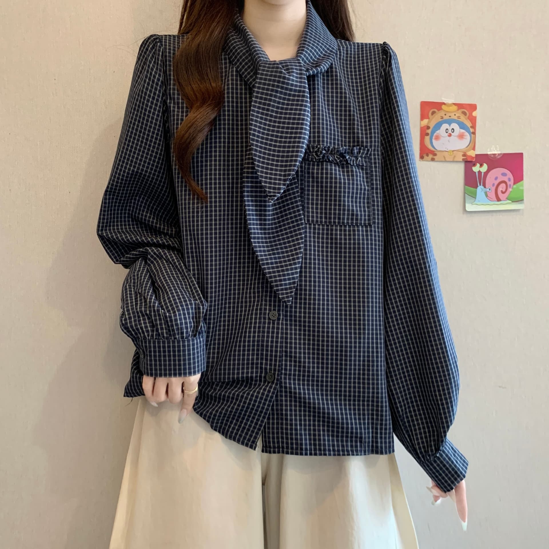 고급 센스 체크무늬 넥타이 폴로 칼라 긍정적 인 어깨 긴팔 여성 셔츠 가을 새로운 지방 mm 레트로 슬림해 보이는 고유 한 맨위 이미지 3