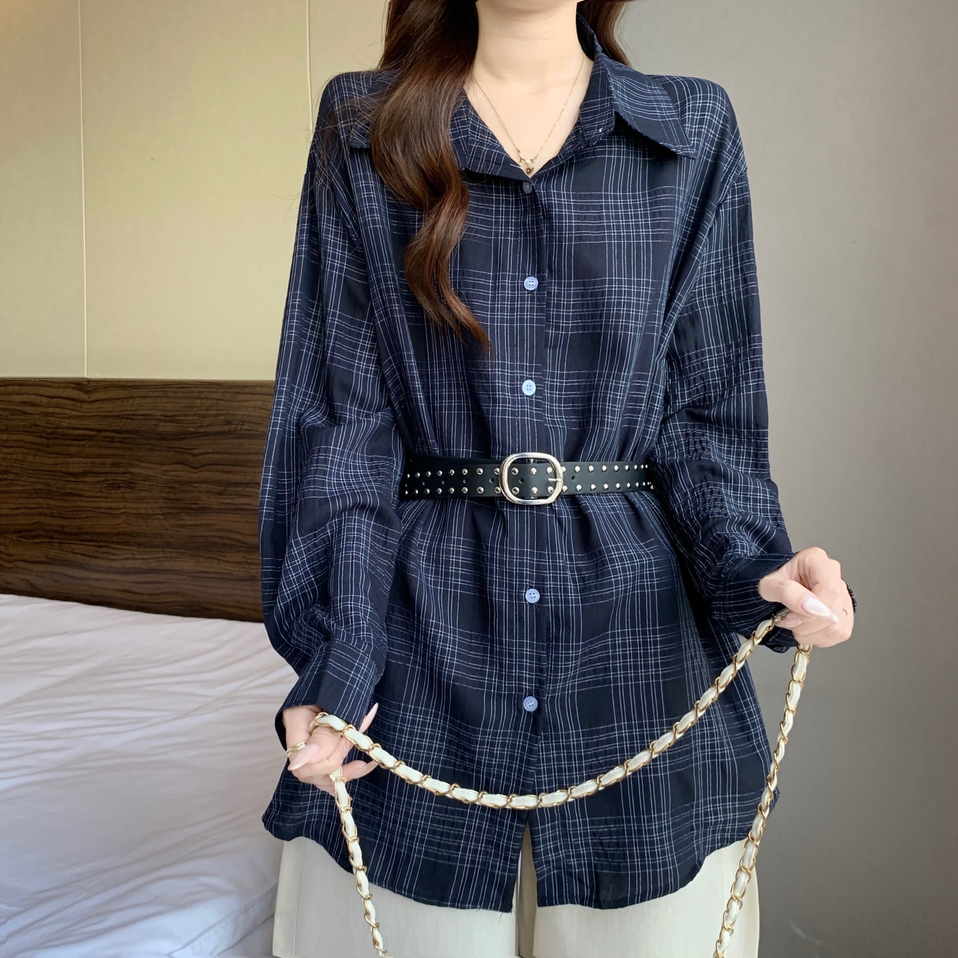 고급 센스 레트로 블루 색상 체크무늬 긍정적 인 어깨 긴팔 여성 셔츠 가을 새로운 지방 mm 허리 수축 슬림해 보이는 품격 맨위 상세 이미지 10