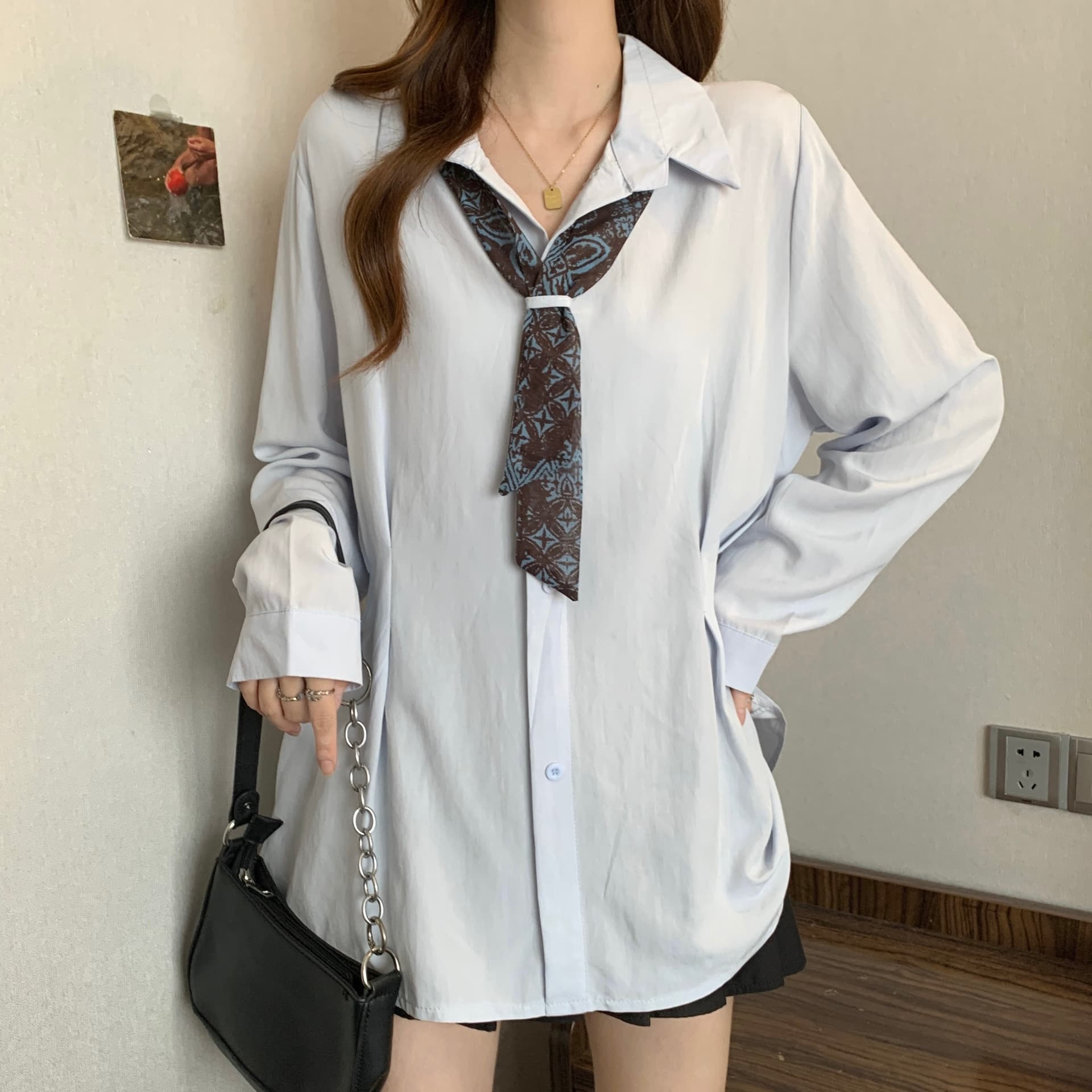디자인 센스 배색 스카프 넥타이 POLO 칼라 긴팔 여성 셔츠 가을 새로운 지방 mm 허리 수축 슬림해 보이는 품격 맨위 상세 이미지 19