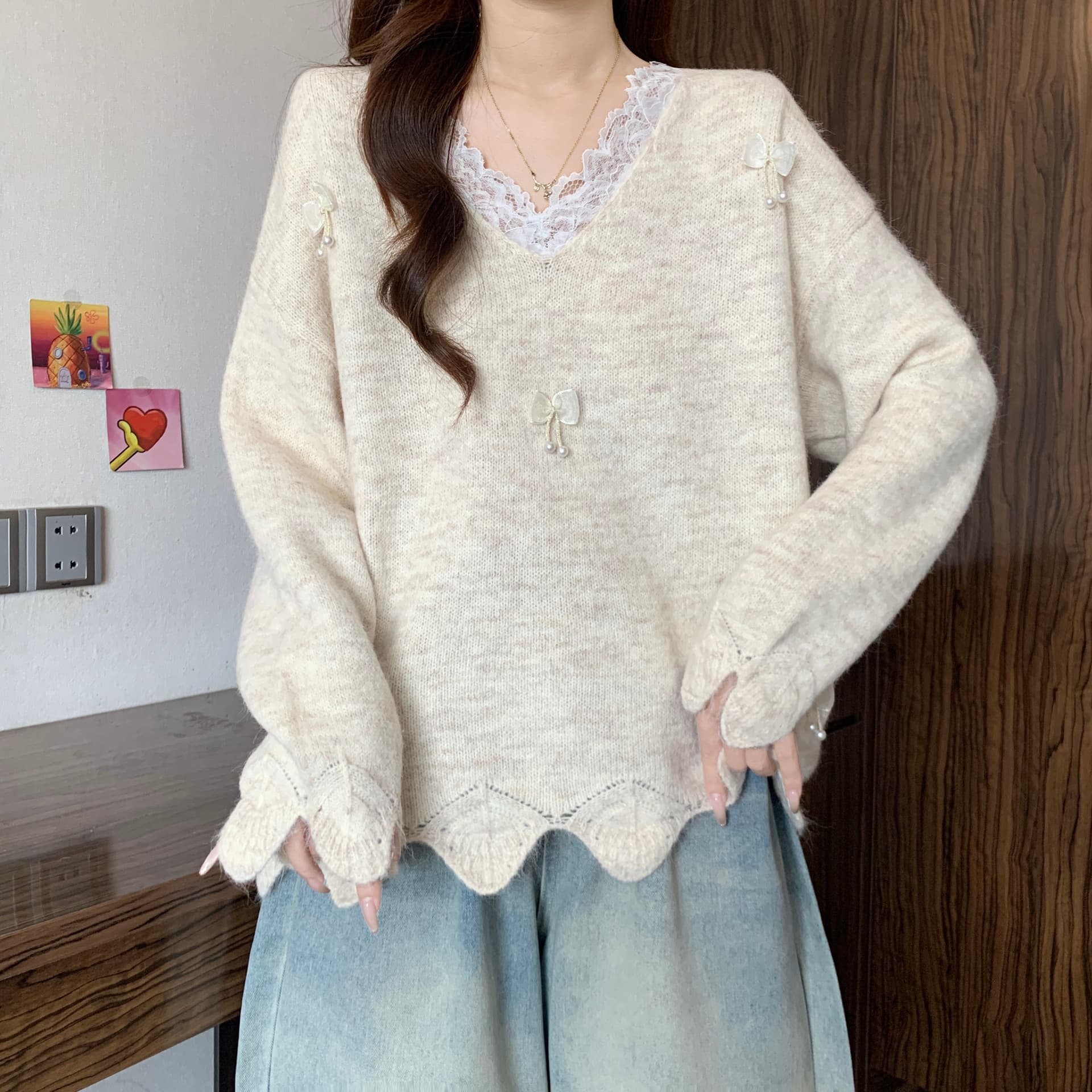 자이언트 잘 생긴 3 차원 나비 매듭 V넥 레이스 스웨터 여자 가을 겨울 새로운 지방 mm 느긋한 슬림해 보이는 긍정적 인 어깨 니트 스웨터 상세 이미지 8