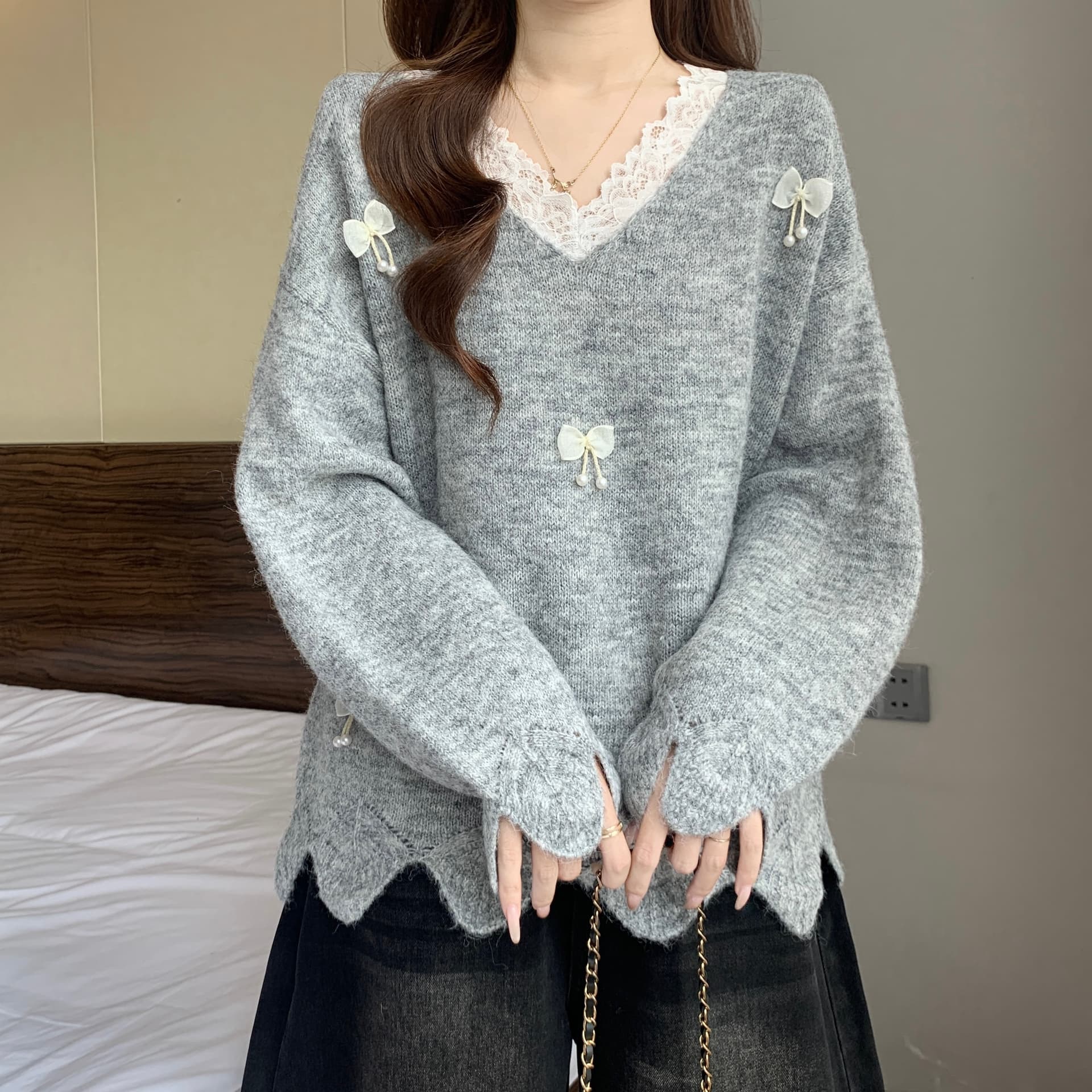 자이언트 잘 생긴 3 차원 나비 매듭 V넥 레이스 스웨터 여자 가을 겨울 새로운 지방 mm 느긋한 슬림해 보이는 긍정적 인 어깨 니트 스웨터 상세 이미지 18