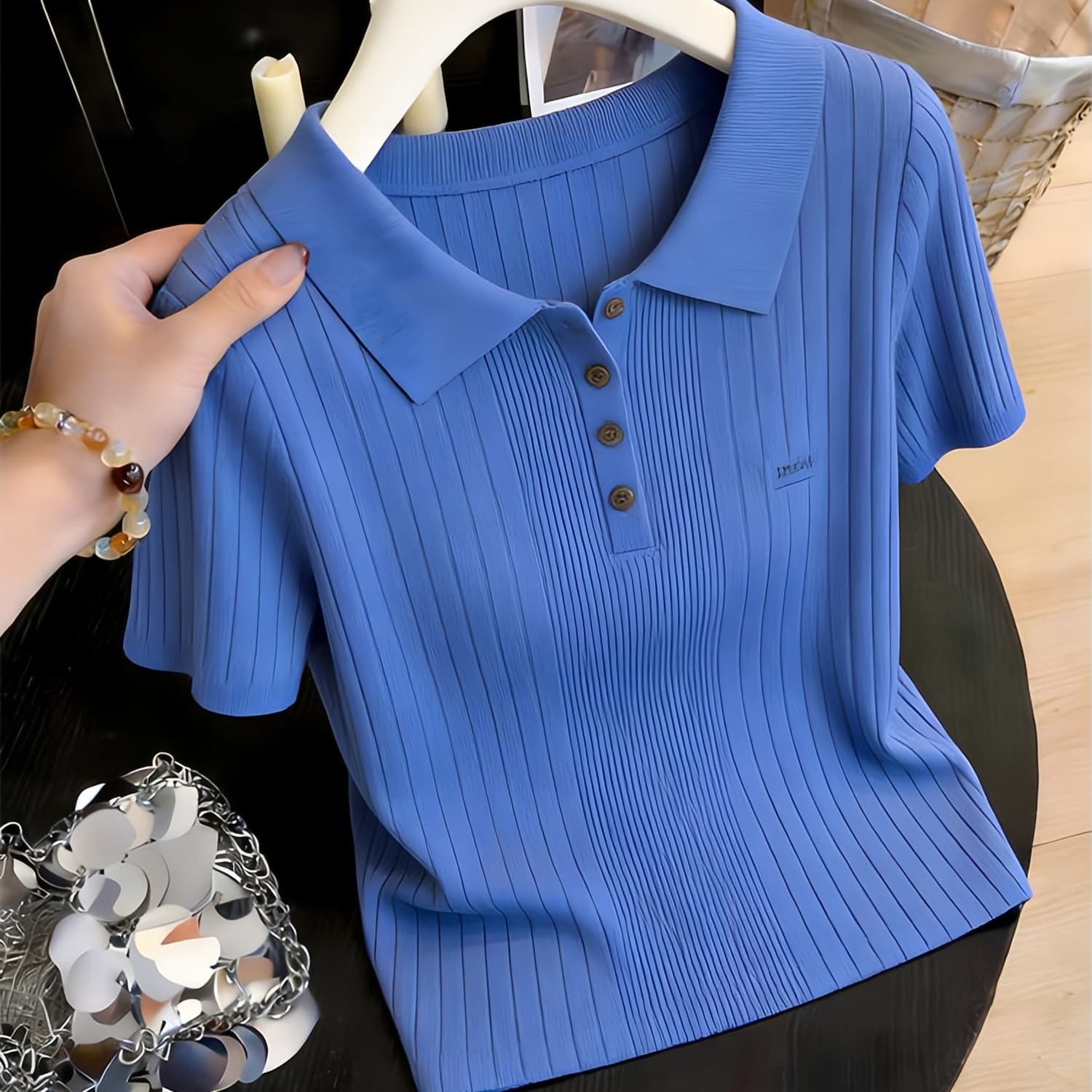 2026 봄 여름 새로운 여성 파란색 POLO 칼라 반팔 니트 스웨터 여성 패션 폴로 칼라 몸매 가꾸기 연령 감소 맨위 서비스 이미지 5