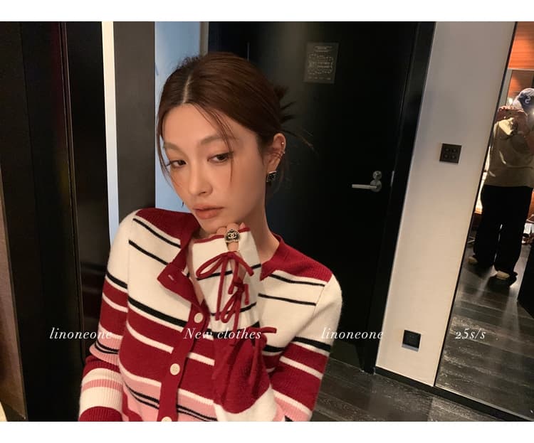 linoneone miu 우는 소리 연인 빨간색과 흰색 스트라이프 나비 매듭 긴팔 신축성 몸매 가꾸기 니트 오픈 가디건 상세 이미지 5