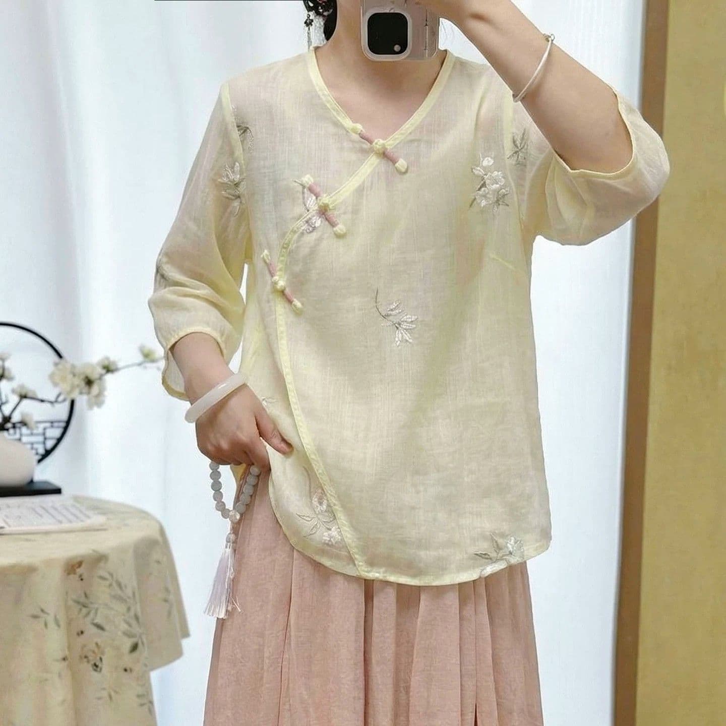 새로운 중식 라미 V넥 프린트 여성 셔츠 루즈핏 비스듬한 襟 수공 단추 국풍 풀오버 맨위