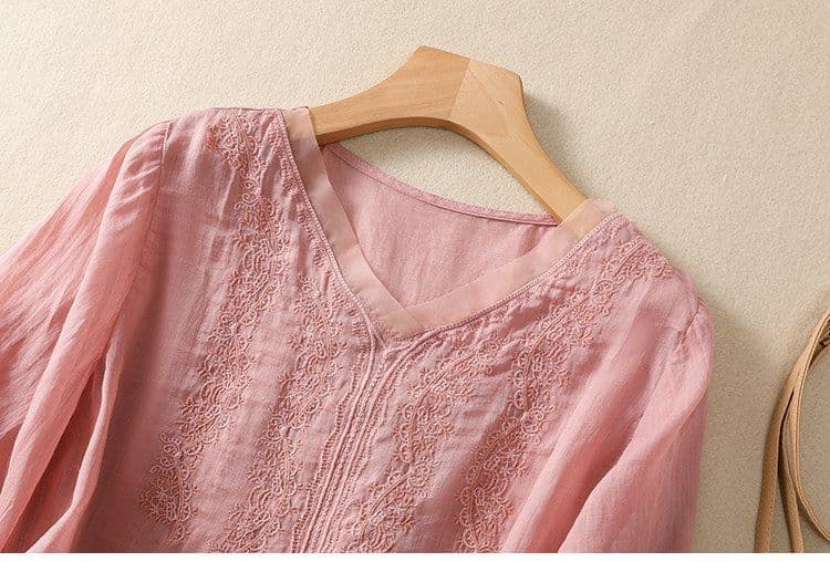 디자인 센스 V넥 패치워크 유럽 오간자 면 린넨 반팔 맨위 여름 새로운 자수 다용도 품격 티셔츠 여성 의류 상세 이미지 7