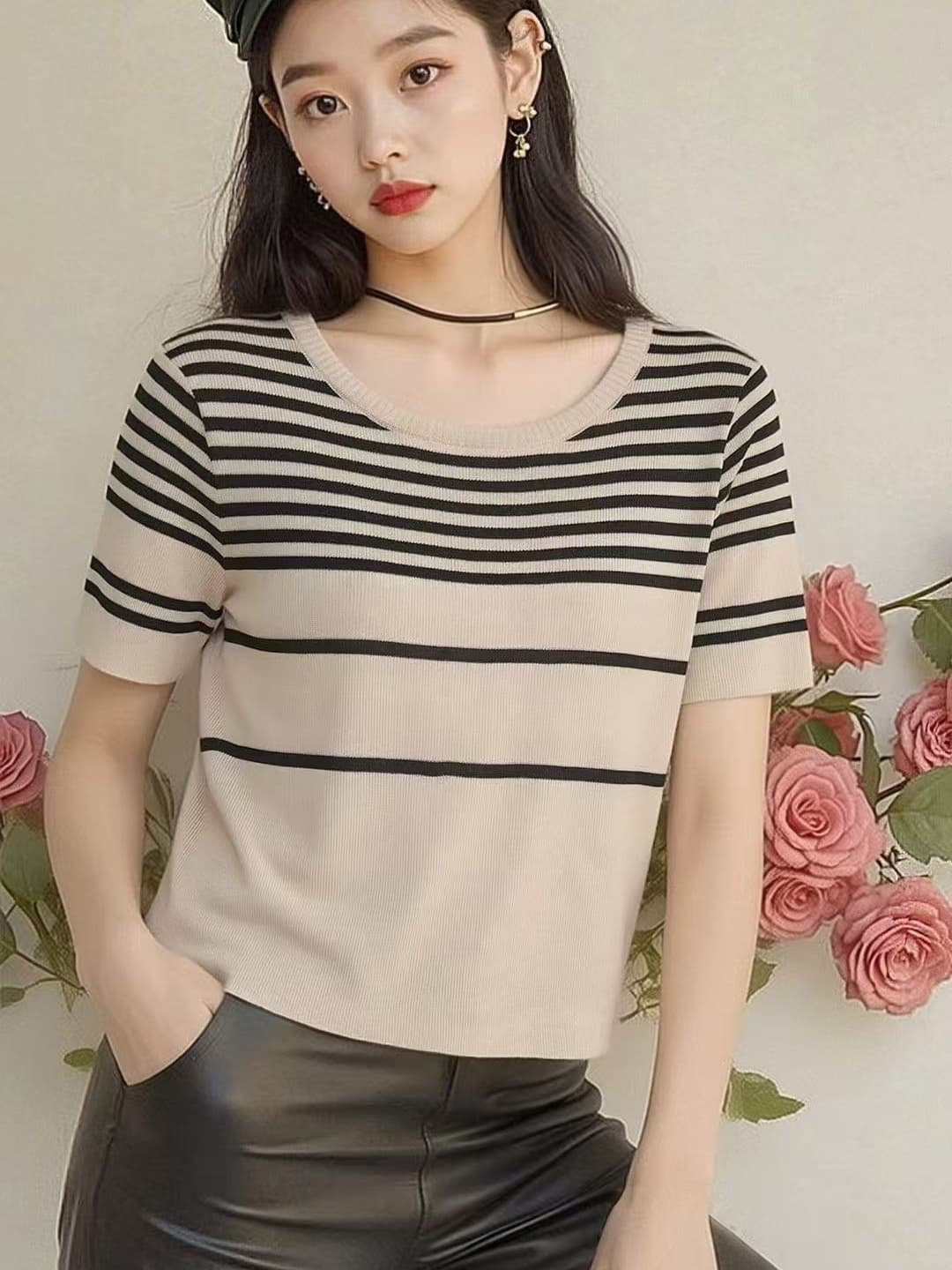 2026 년 봄 여름 새로운 패션 미니멀리즘 라운드 넥 고유 한 스트라이프 티셔츠 얼음 차가운 실크 니트 반팔 맨위 여성 상세 이미지 7