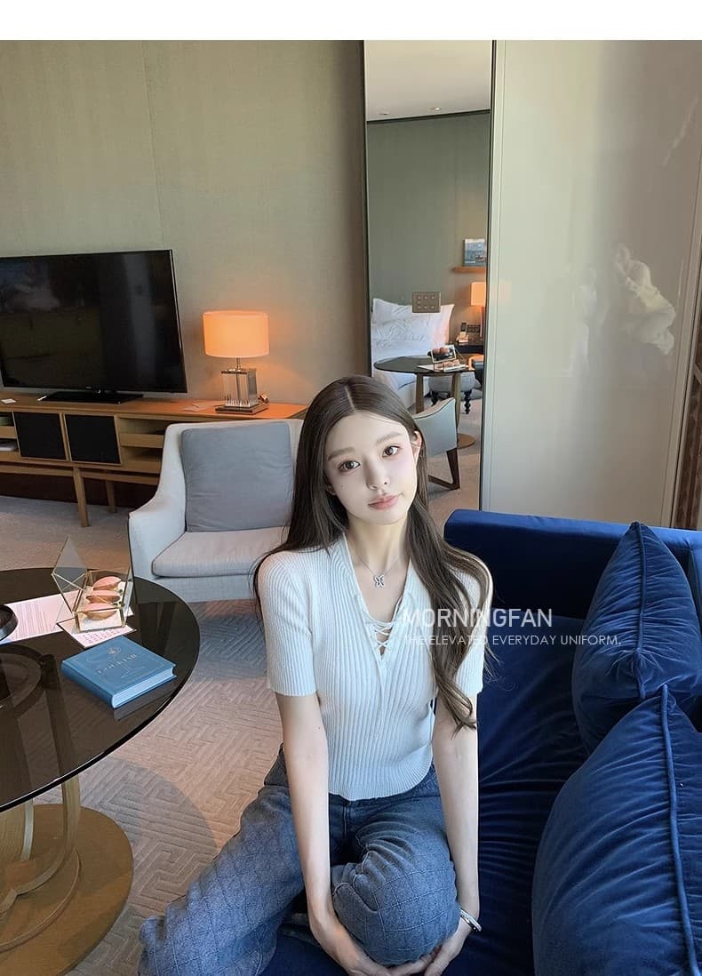 안녕하세요. 팬 팬 사용자 지정 원사 질감 센스 품격 네클라인 끈 향기로운 향 니트 반팔 여성 봄 슬림해 보이는 맨위 상세 이미지 33